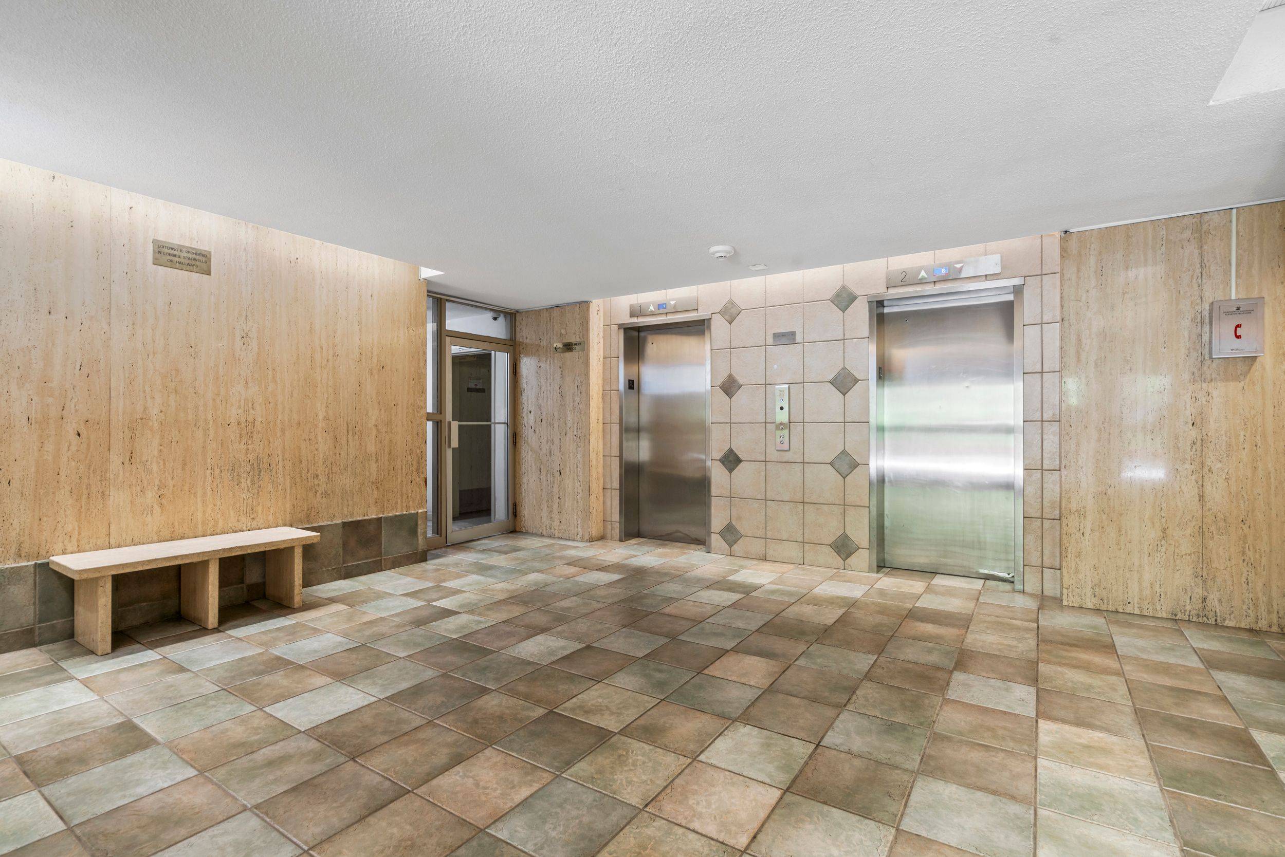 Toronto W05, ON M3J 2S8,9 Four Winds DR #1004