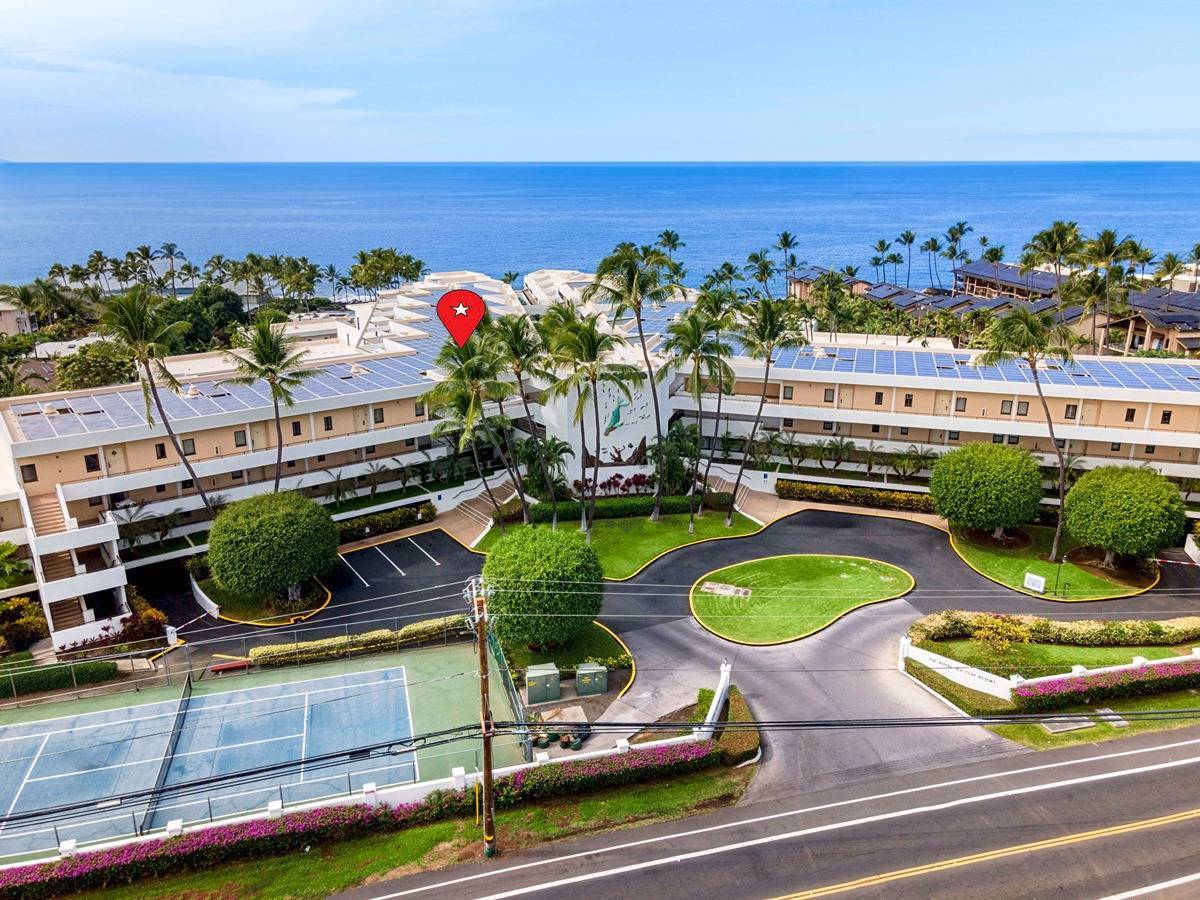 Kailua-kona, HI 96740,75-6040 ALII DR #704