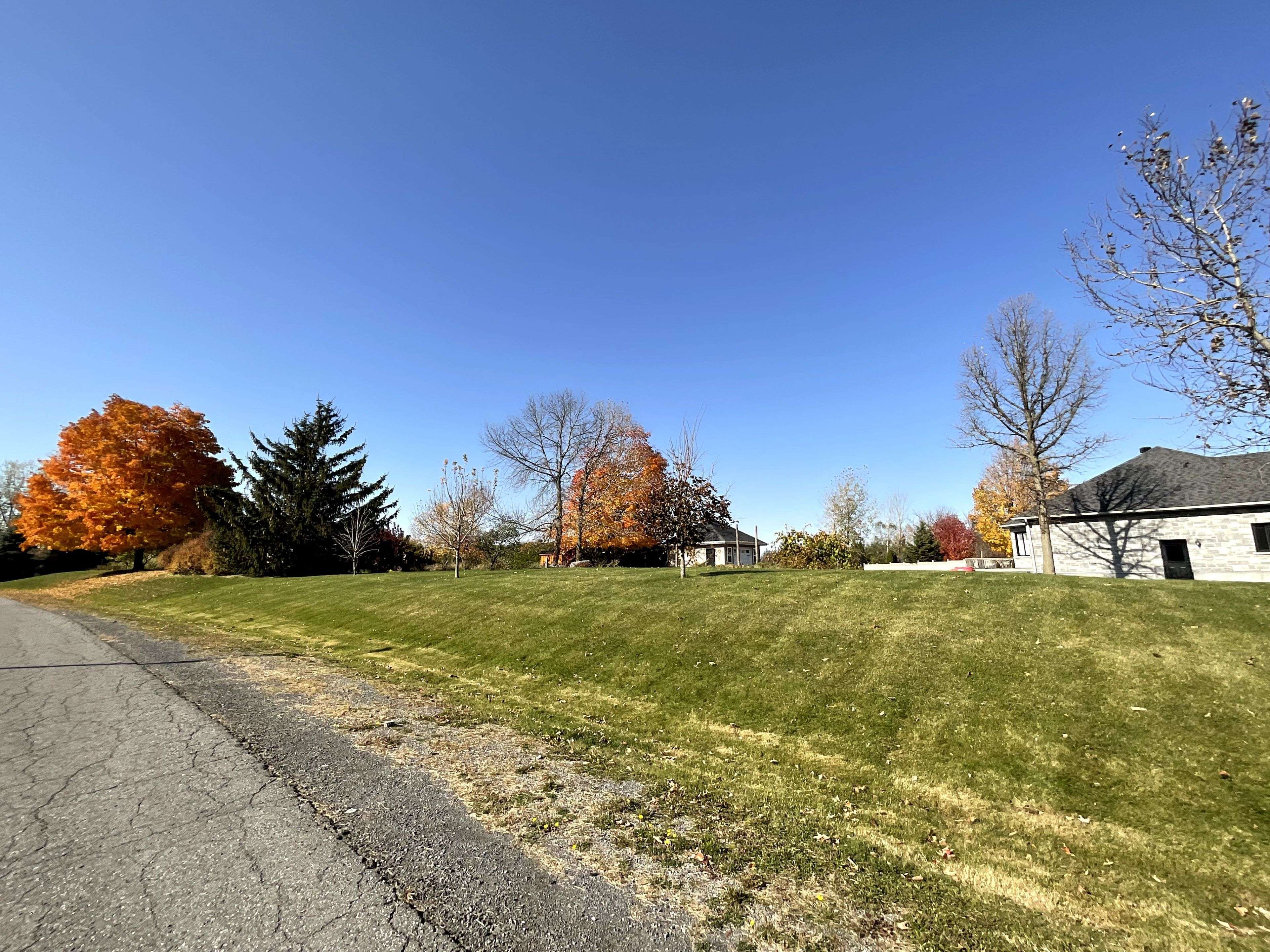 South Stormont, ON K0C 1P0,26 Penny LN