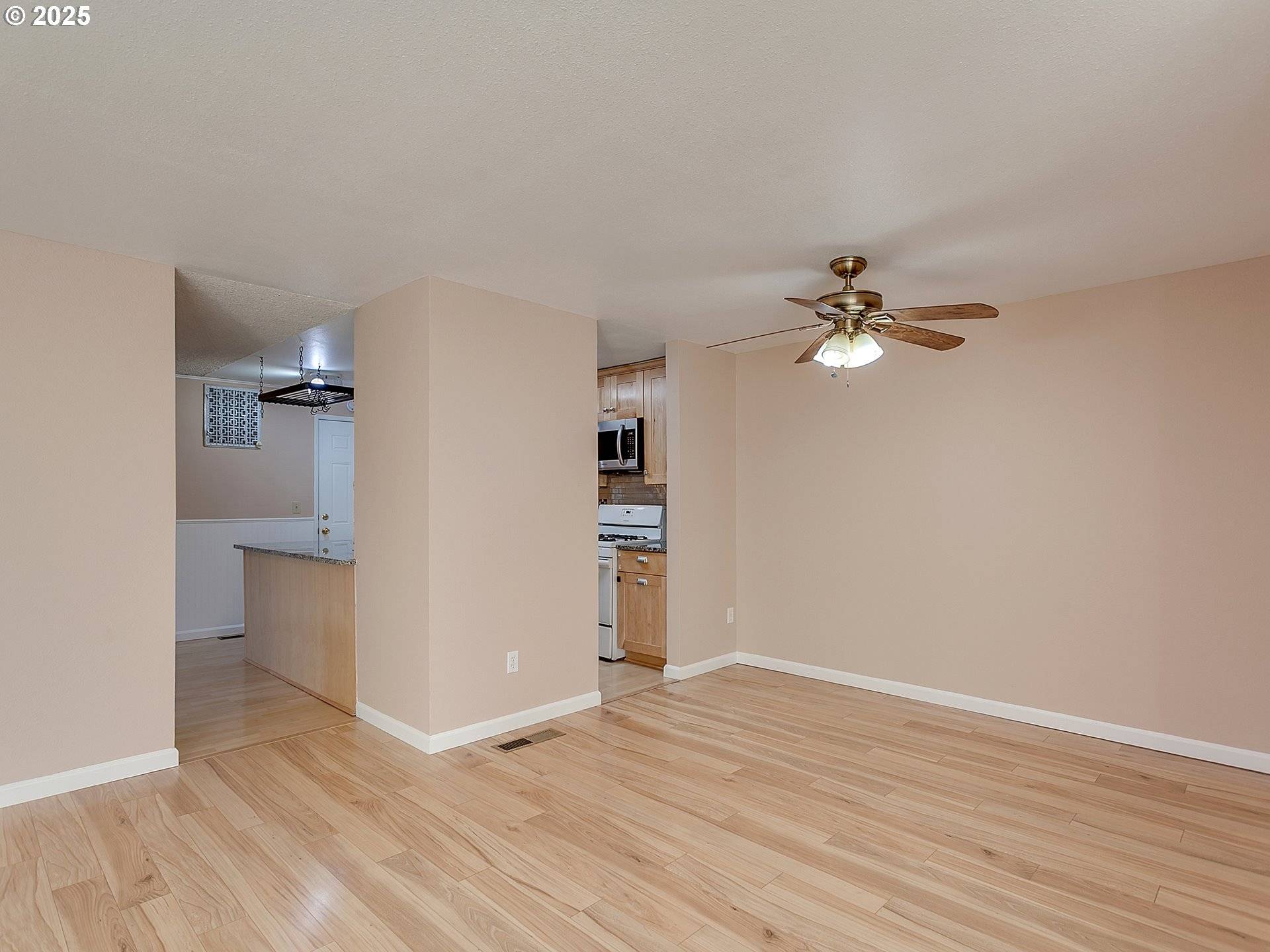 Portland, OR 97229,1632 NW 143RD AVE