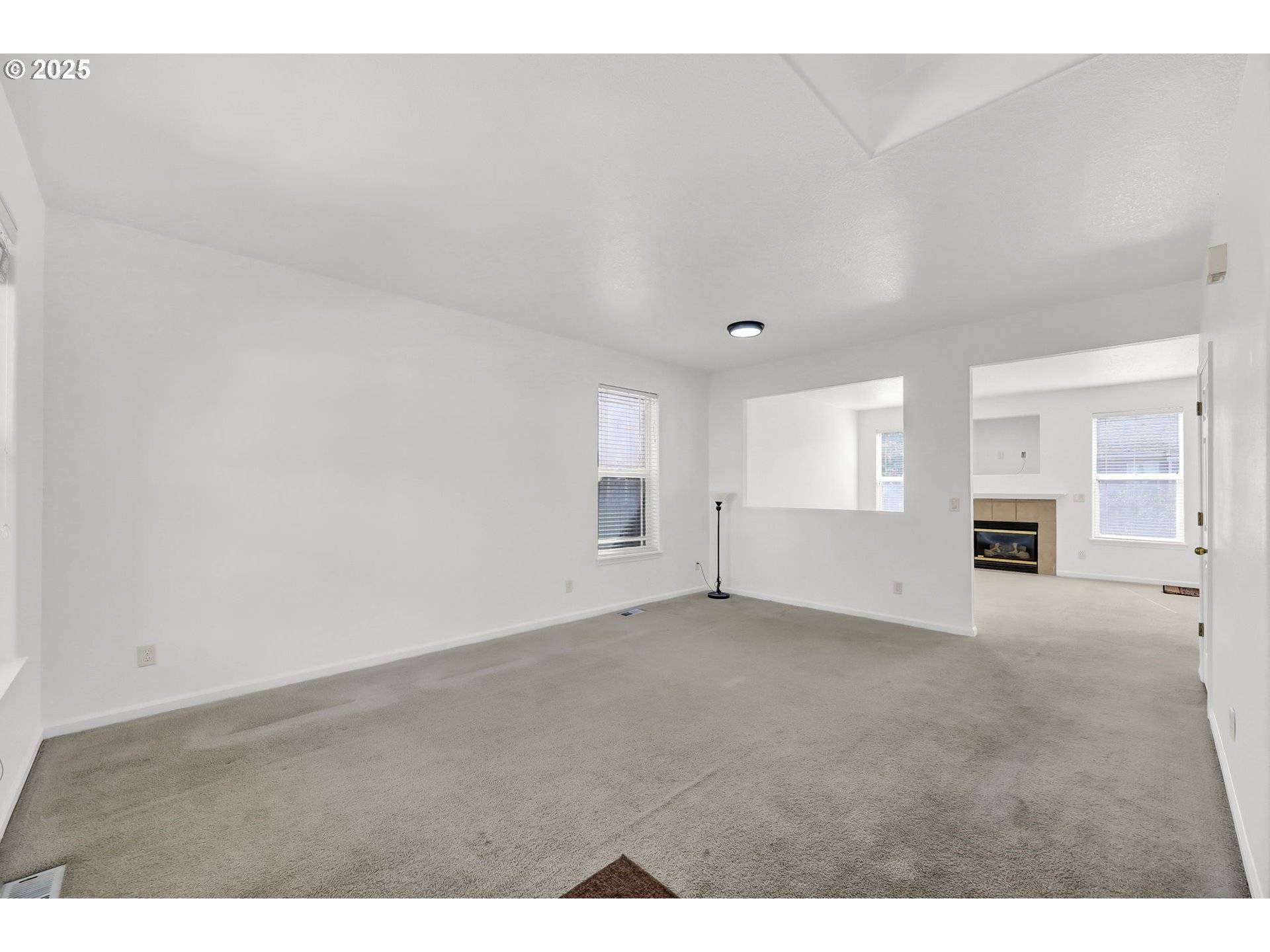 Eugene, OR 97402,3906 CENTURY DR