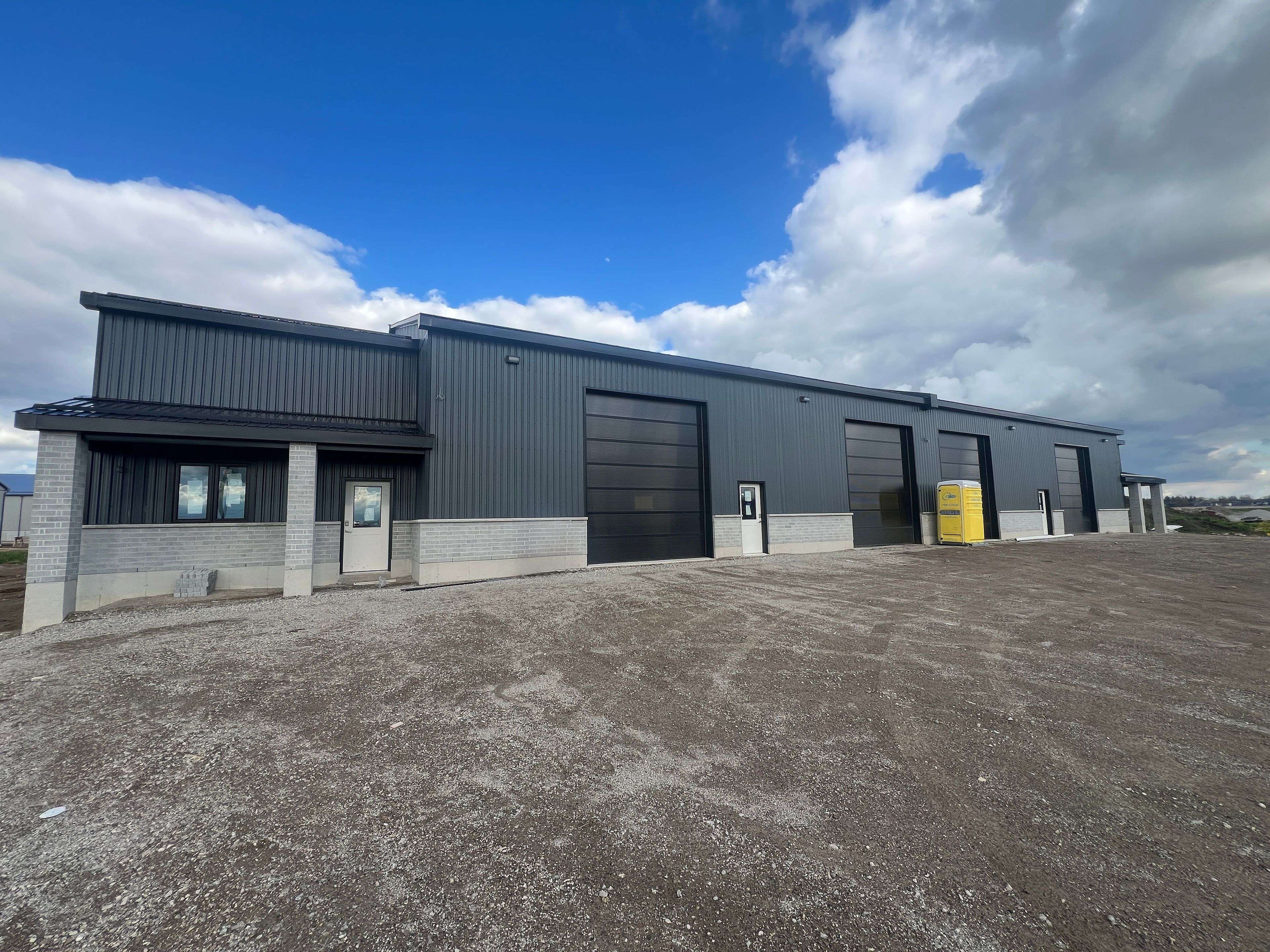 Lucan Biddulph, ON N6A 5B5,1010 Heenan CT E #1