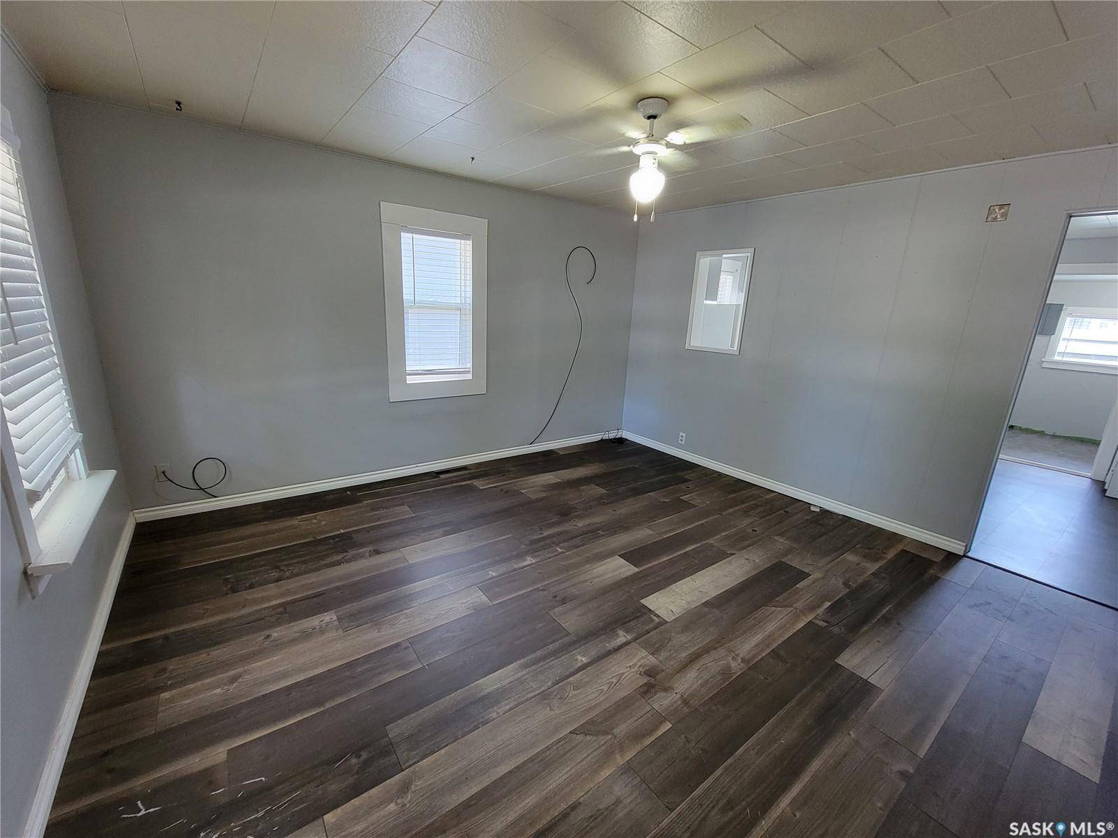 Unity, SK S0K 4L0,408 3rd AVENUE W