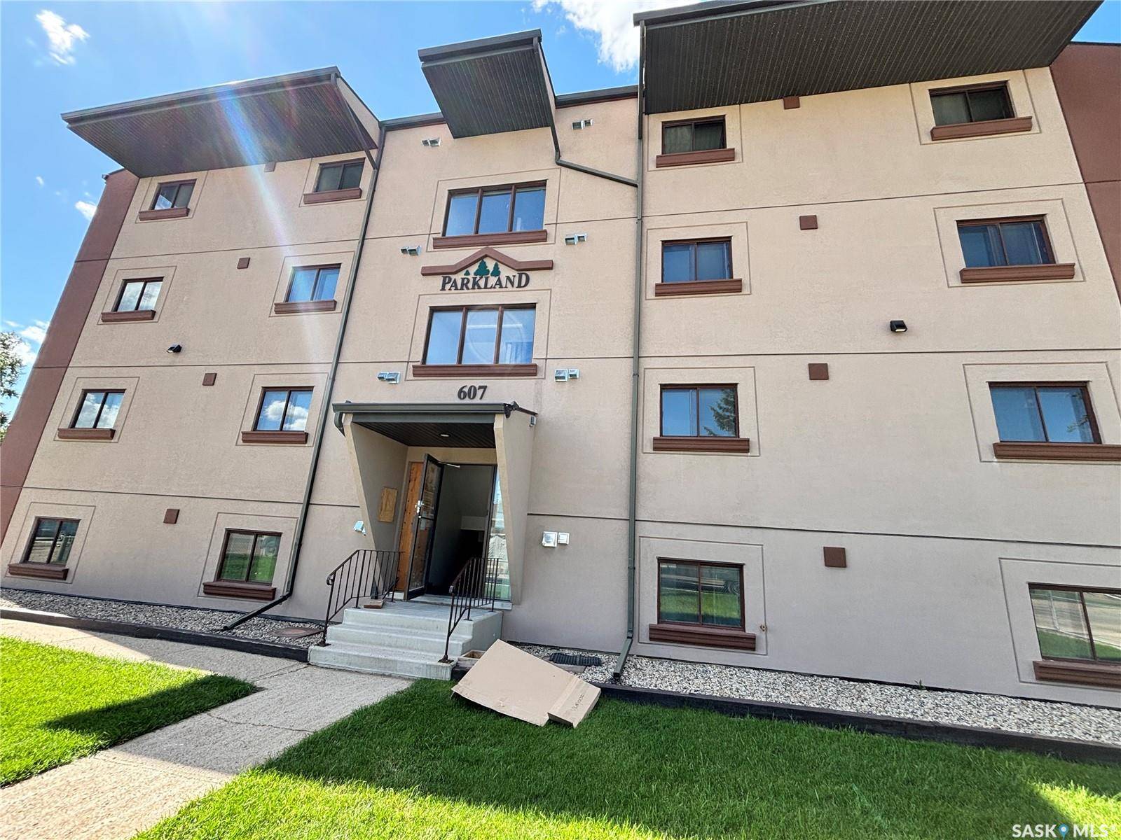 Humboldt, SK S0K 2A0,607 10th STREET #305