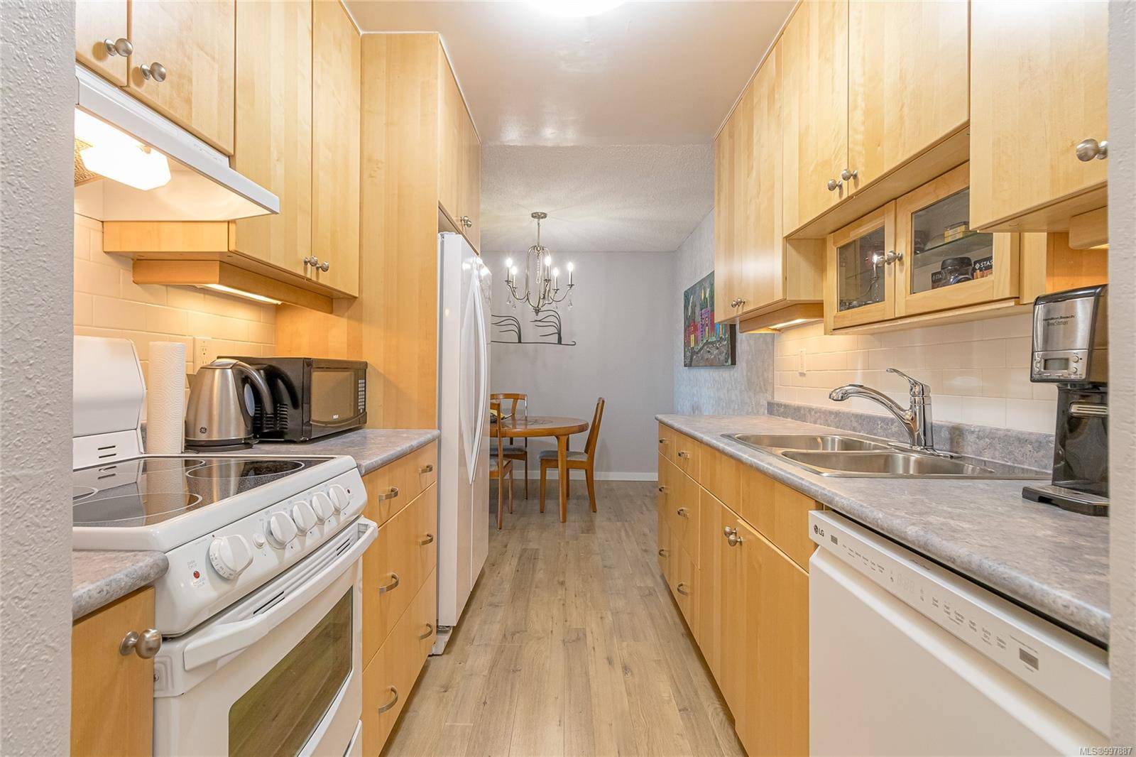 Qualicum Beach, BC V9K 1P9,130 Sunningdale Rd #101