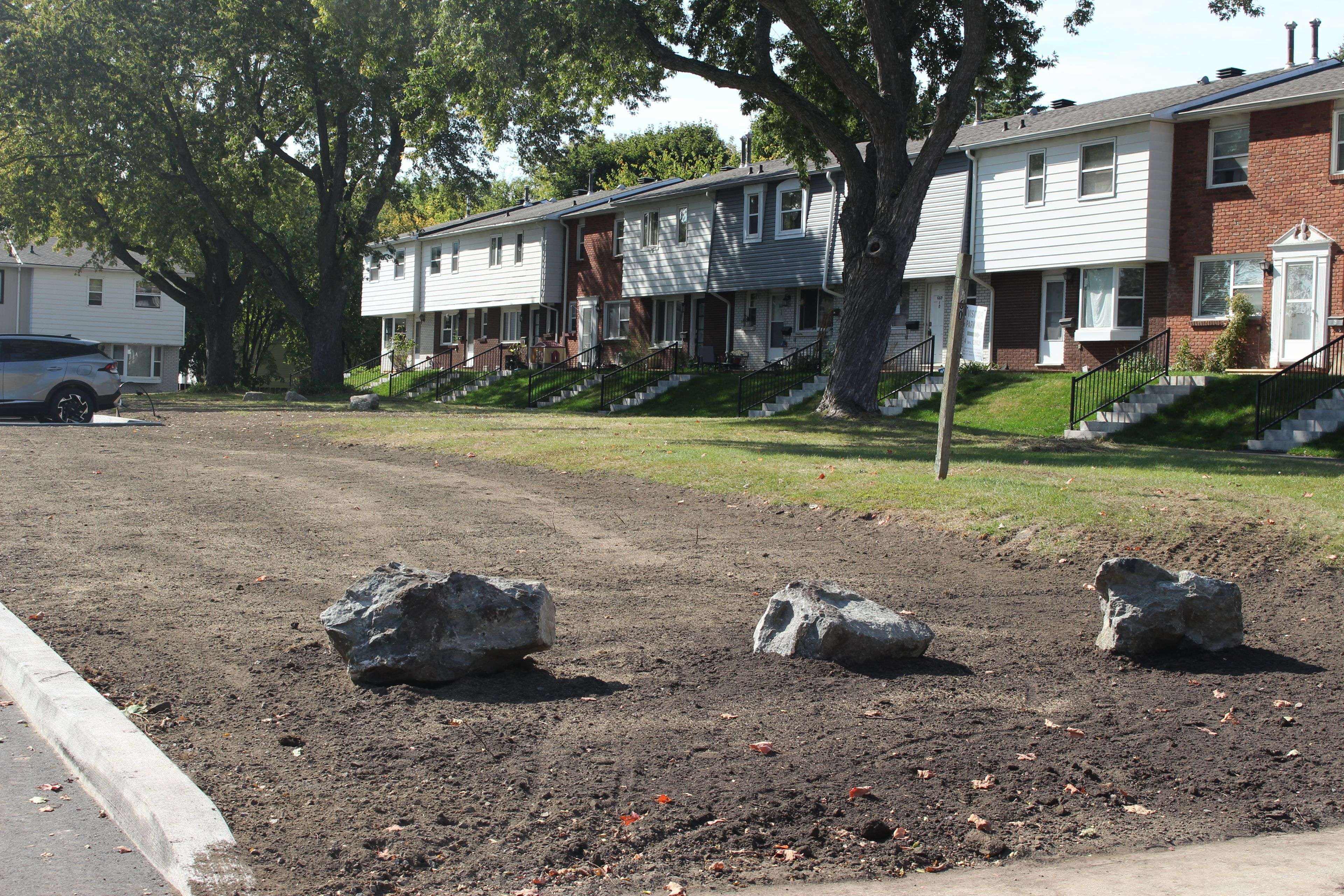 Overbrook - Castleheights And Area, ON K1K 2E9,662 Hochelaga ST