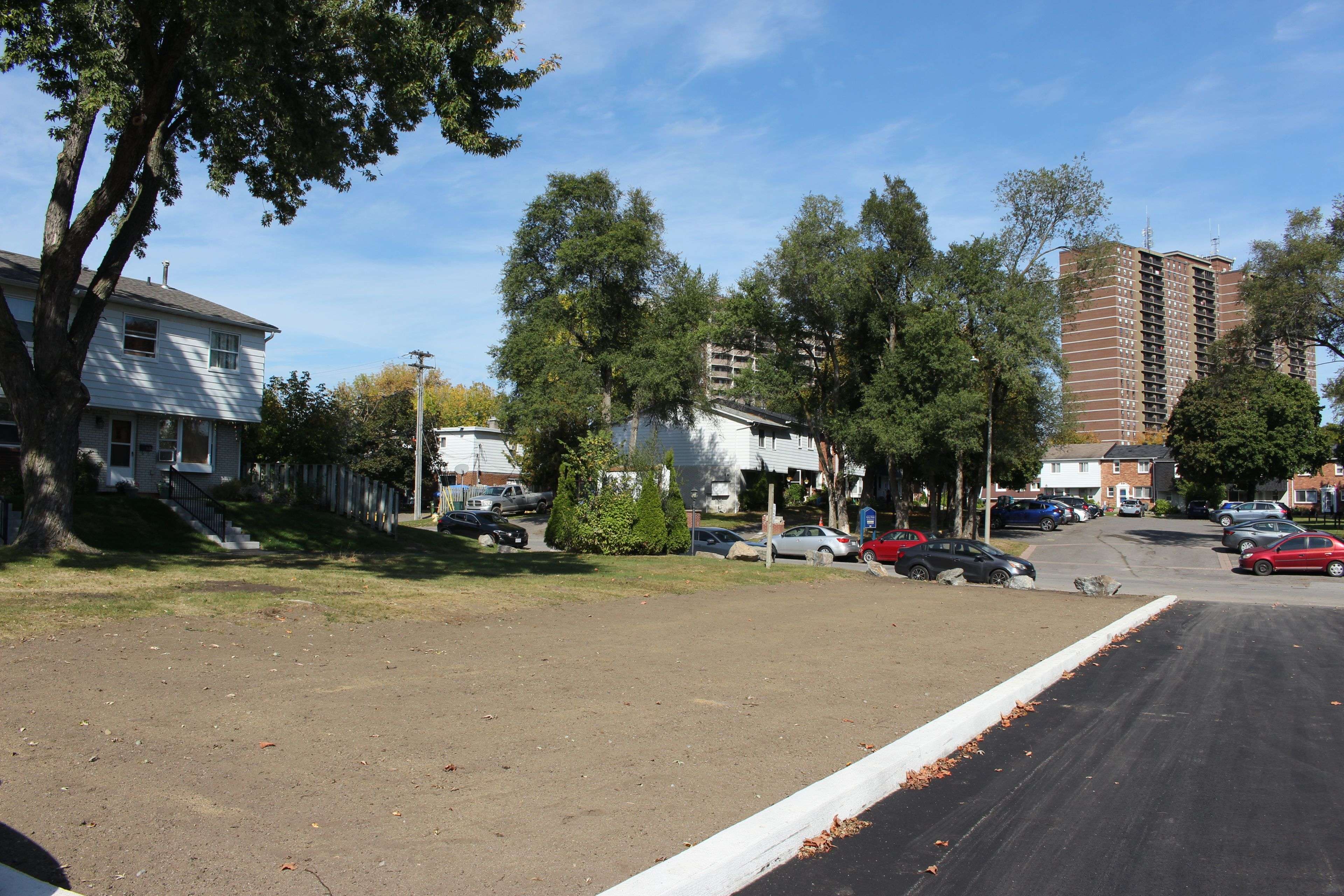 Overbrook - Castleheights And Area, ON K1K 2E9,662 Hochelaga ST