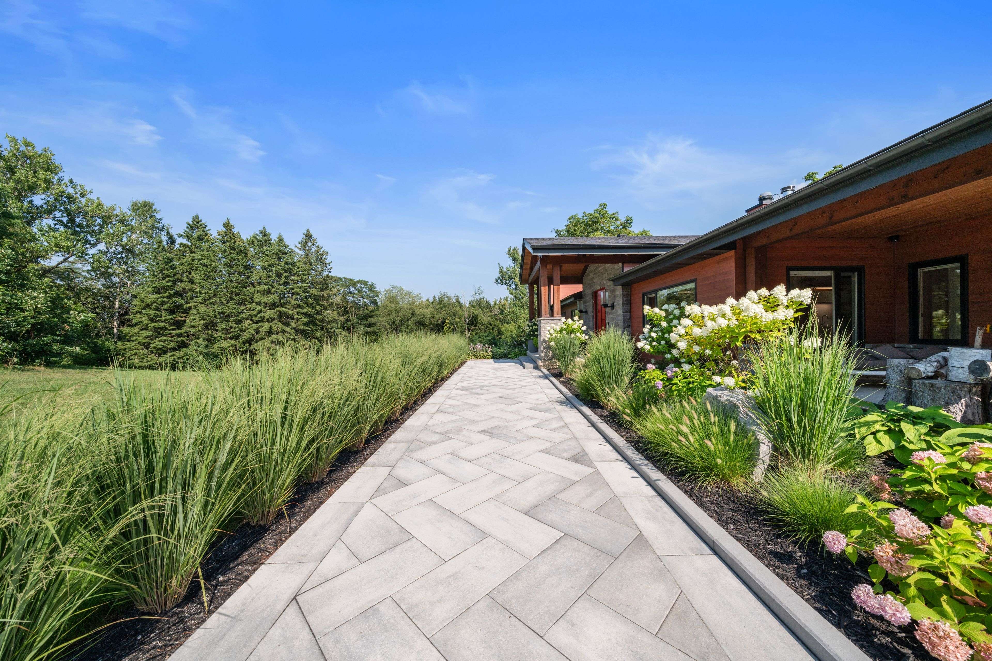 King, ON L7B 1K5,2135 17th Side Road