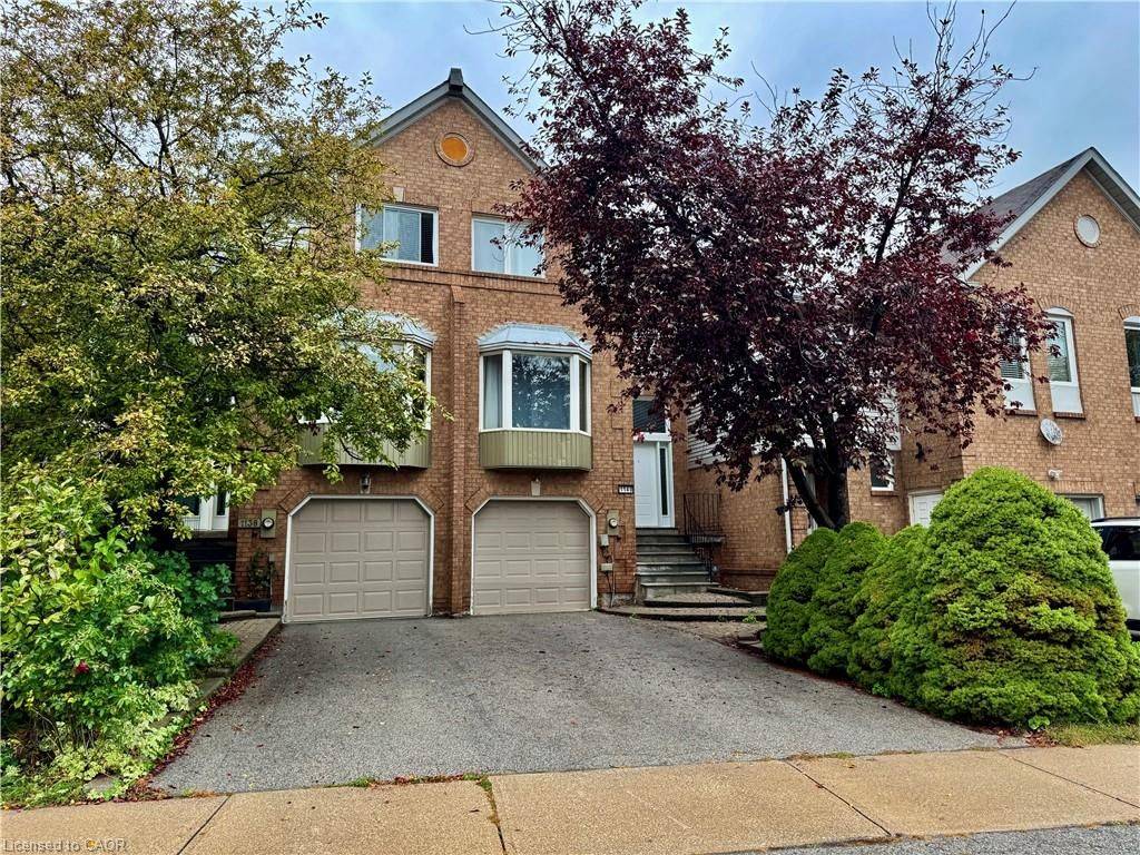 Oakville, ON L6M 3B4,1140 Lindsay DR