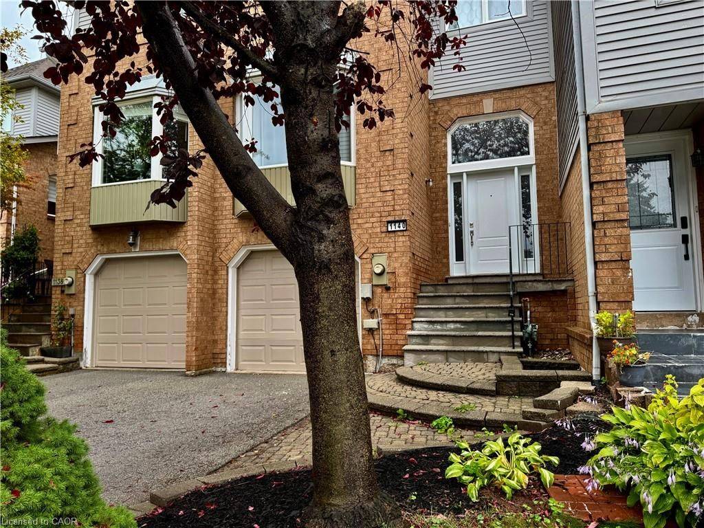 Oakville, ON L6M 3B4,1140 Lindsay DR