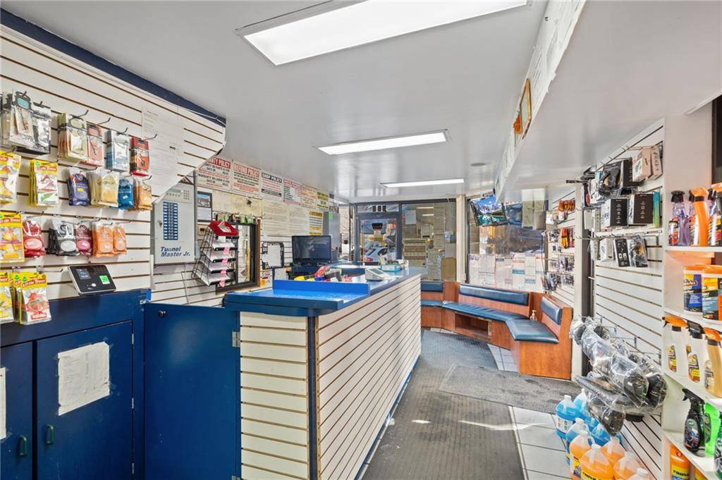 Brooklyn, NY 11211,225 Union AVE