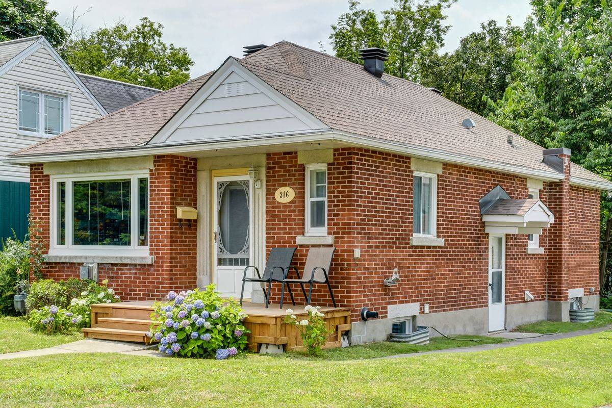 Vanier And Kingsview Park, ON K1L 6T6,316 Ducharme BLVD