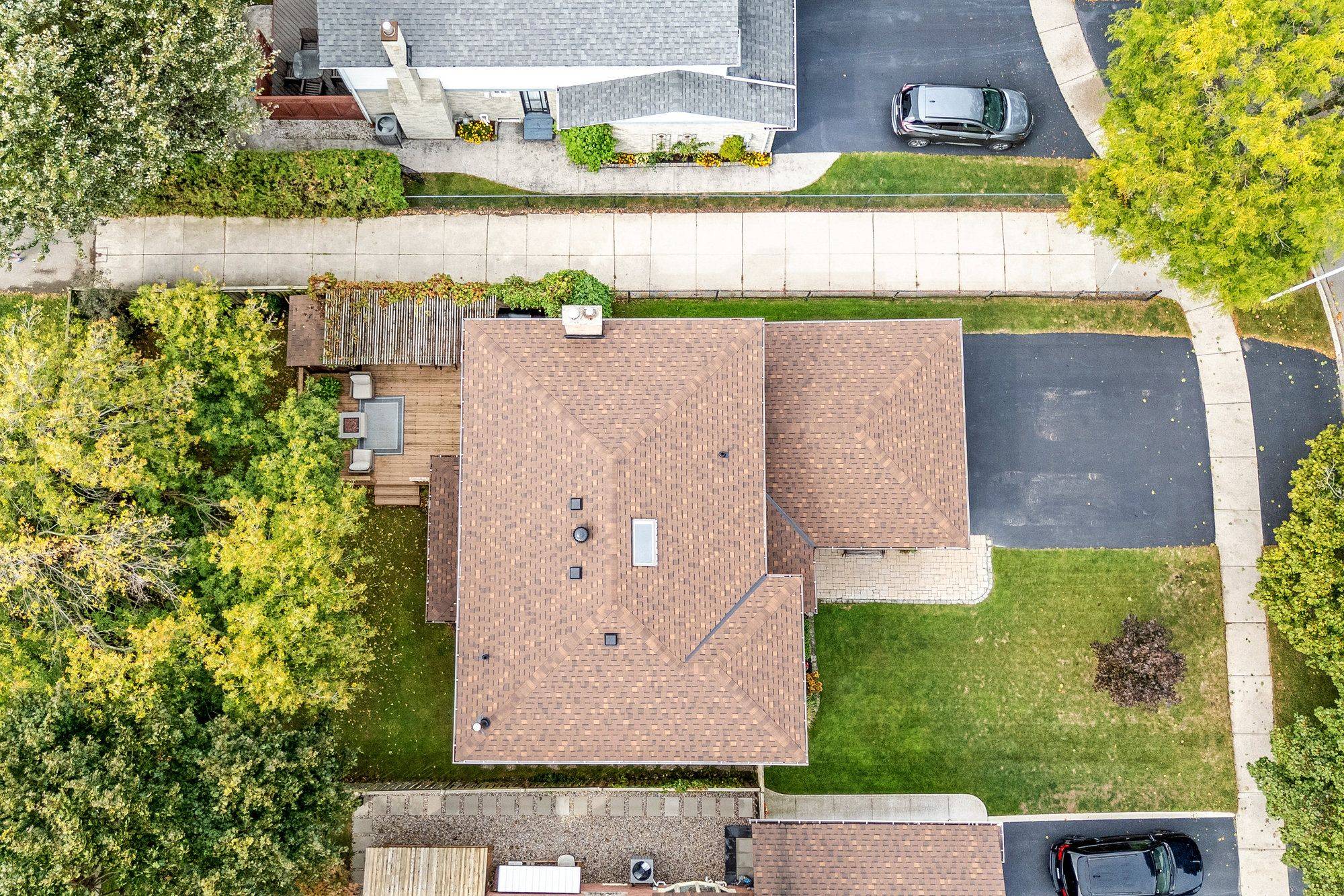 Milton, ON L9T 4G4,472 White DR