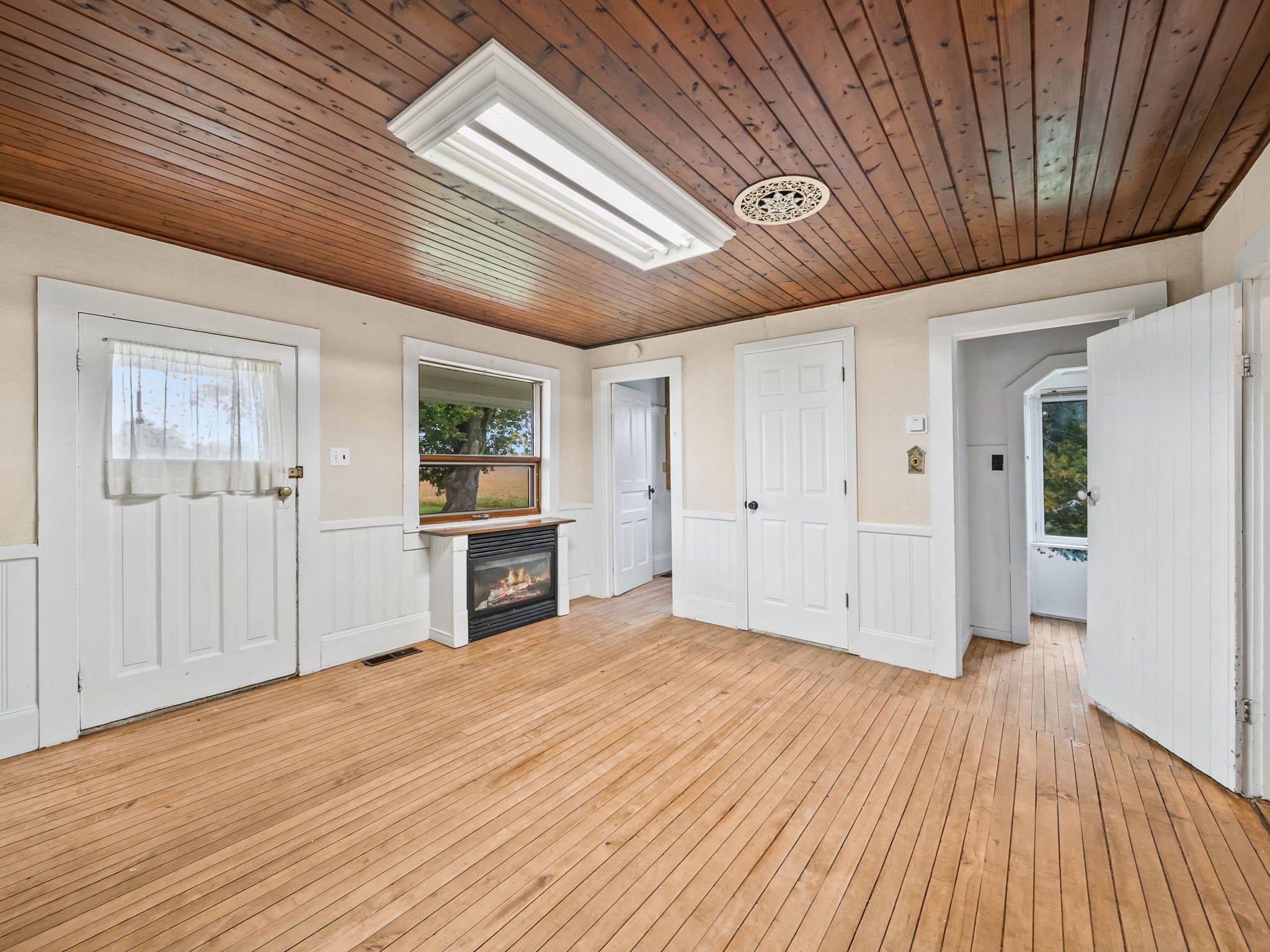 Ramara, ON L0K 1B0,1808 Concession Road 10 Concession