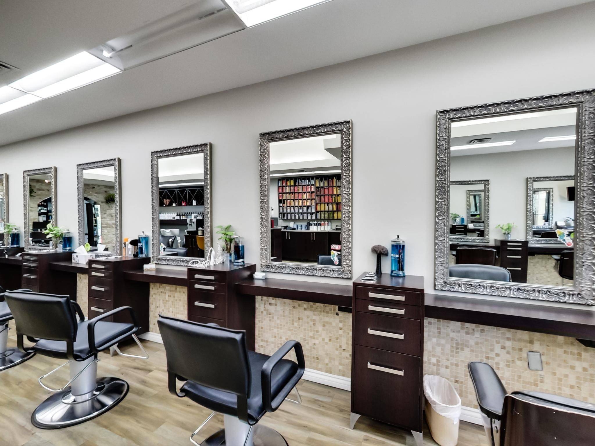 Mississauga, ON L5J 1J4,1735 Lakeshore RD W