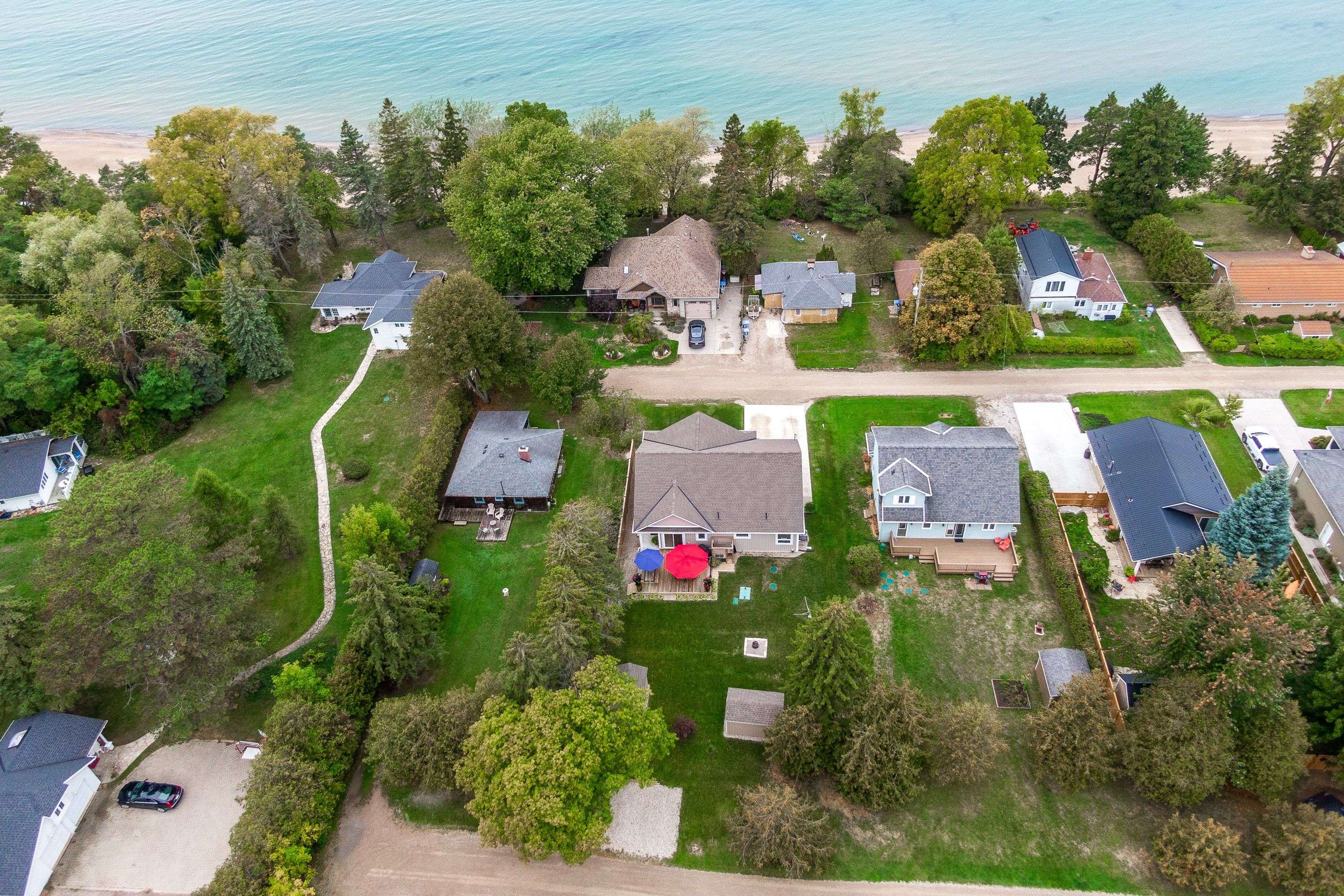 Bluewater, ON N0M 1N0,71214 Anne ST