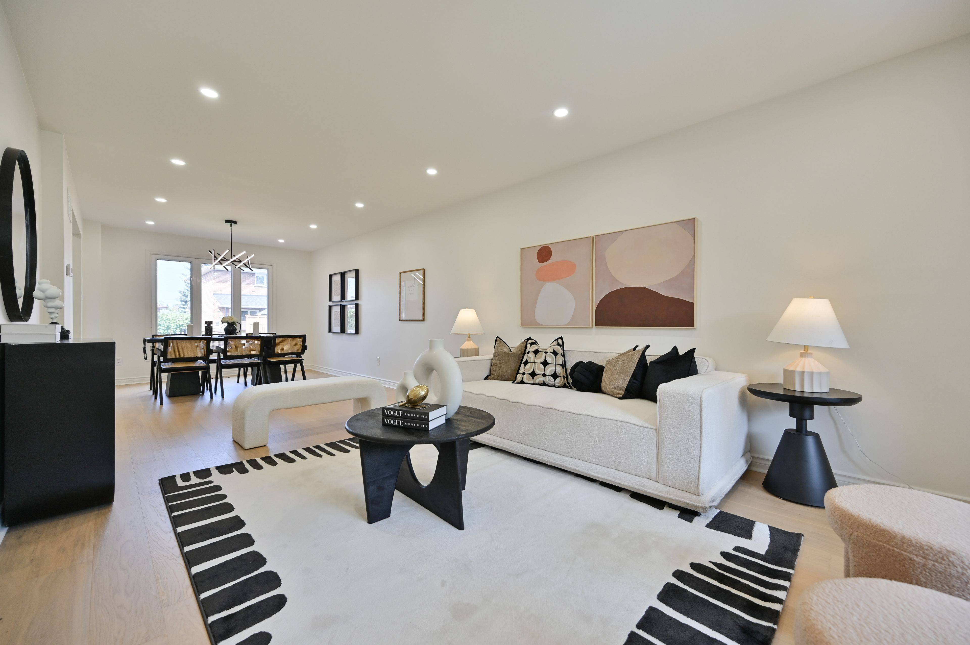 Mississauga, ON L4W 3P9,1339 Willowbank TRL