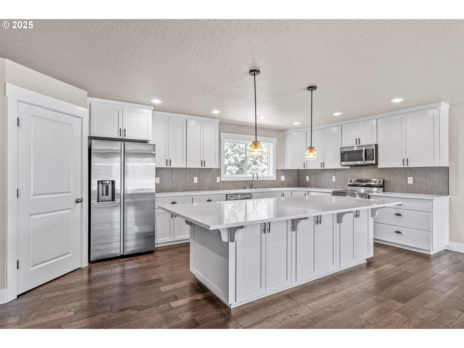 Longview, WA 98632,151 ALPHA DR