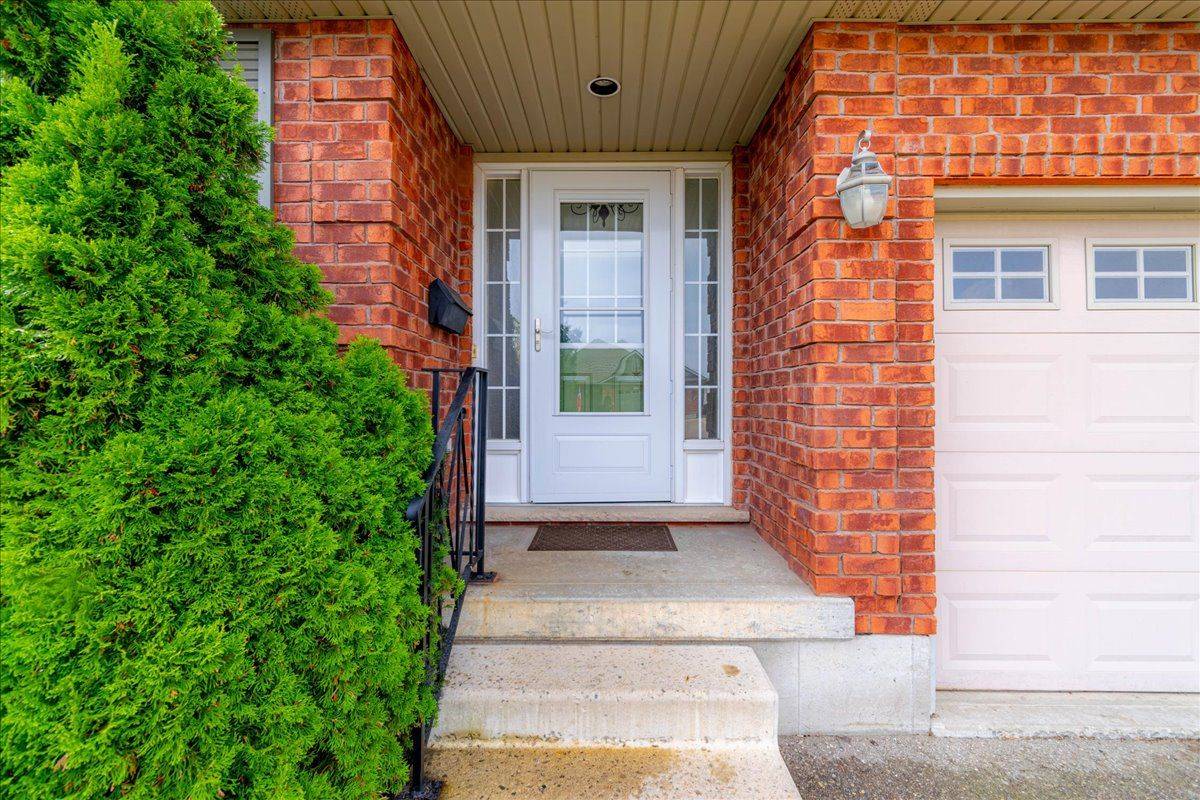 Tillsonburg, ON N4G 5N7,65 Barker ST