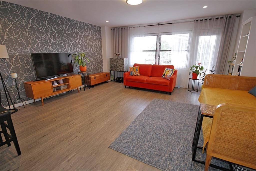 Staten Island, NY 10301,1000 Clove RD #7G