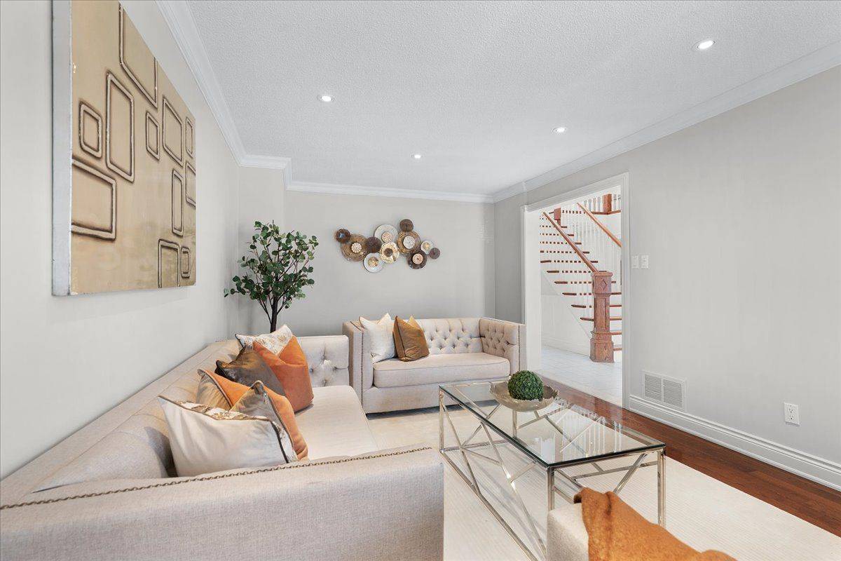 Mississauga, ON L5N 4M5,6019 Tillsdown DR