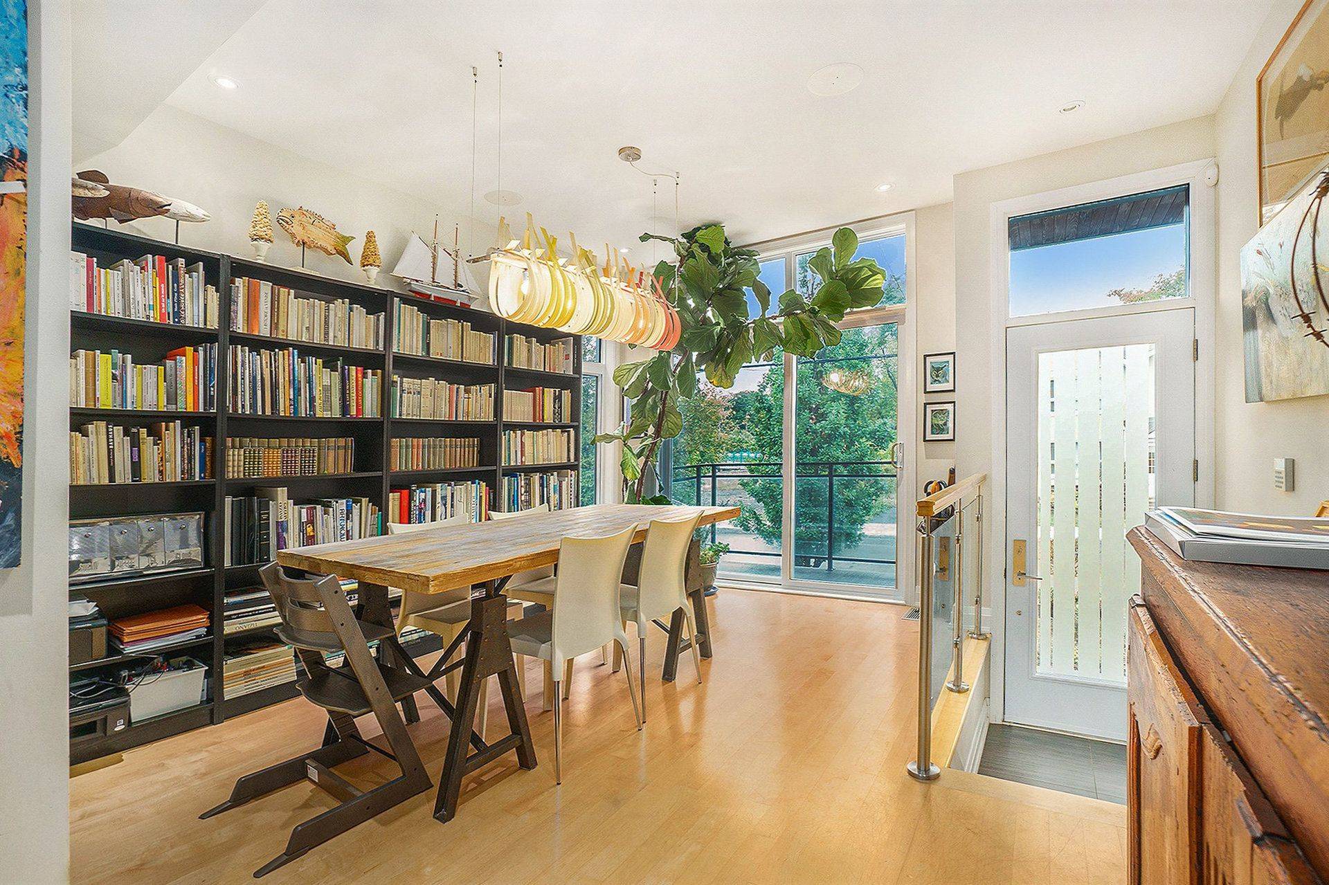 Carlingwood - Westboro And Area, ON K2A 0B1,376B Wilmont AVE