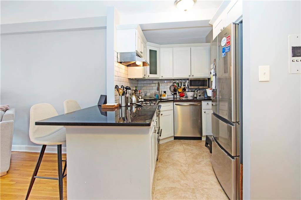 Brooklyn, NY 11209,9323 Shore RD #4G