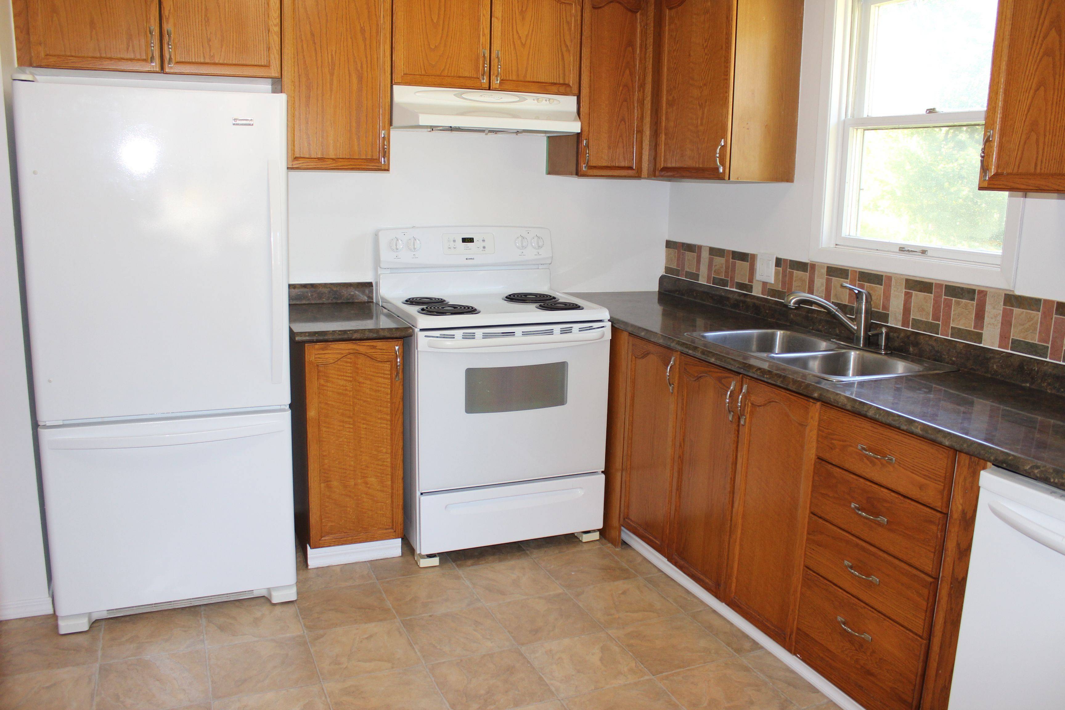 Wasaga Beach, ON L9Z 1L3,112 Smallman DR