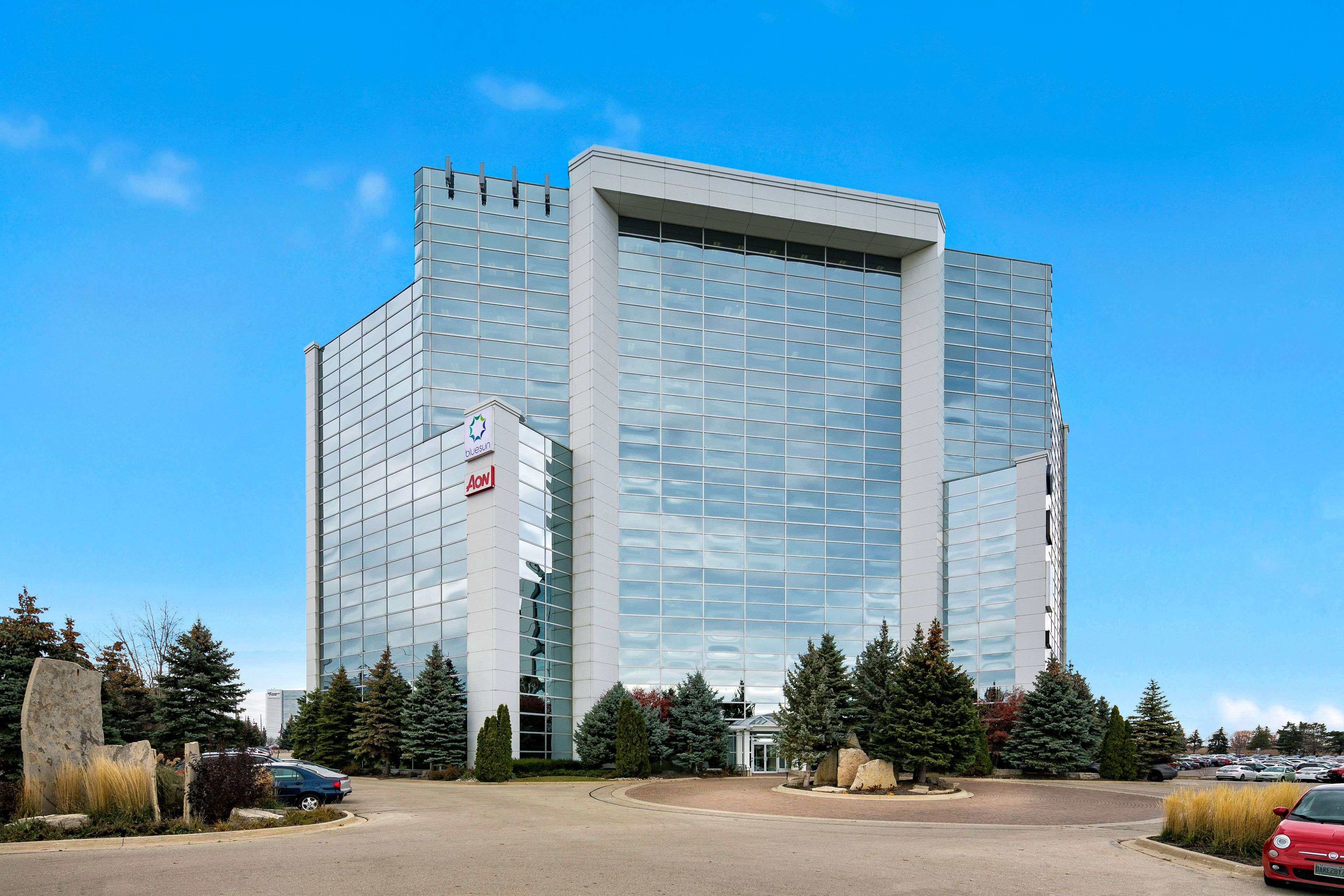 Burlington, ON L7L 6W6,5500 North Service RD #205