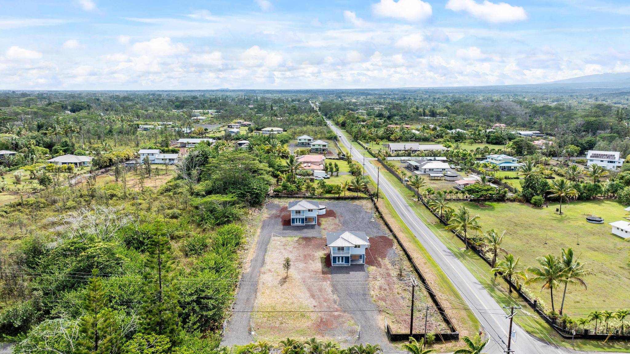 Keaau, HI 96749,15-1534 KALOLI DR