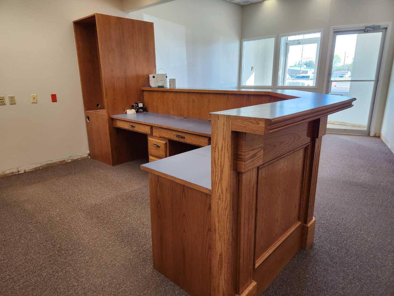 Lloydminster, AB T9V 0Y9,4402 52 AVE #106