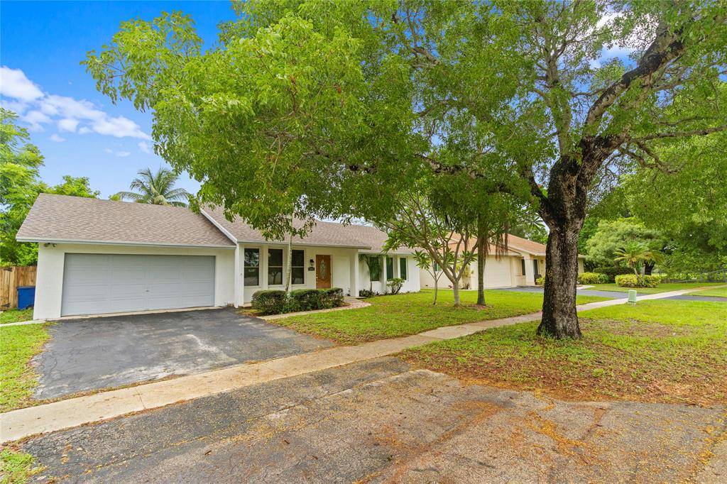 Cooper City, FL 33328,5005 SW 87th Ave