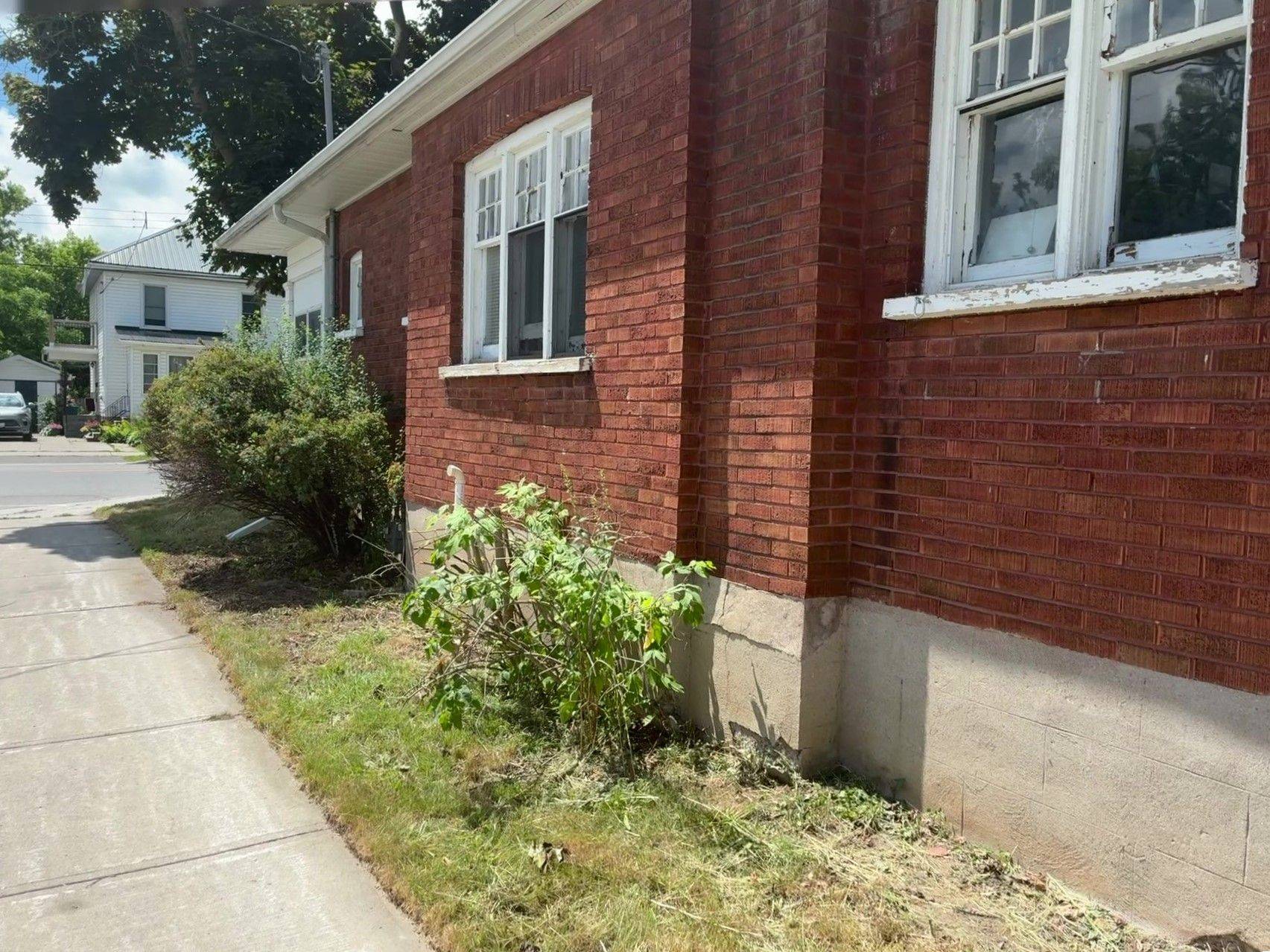 Peterborough, ON K9J 2C9,500 Romaine ST