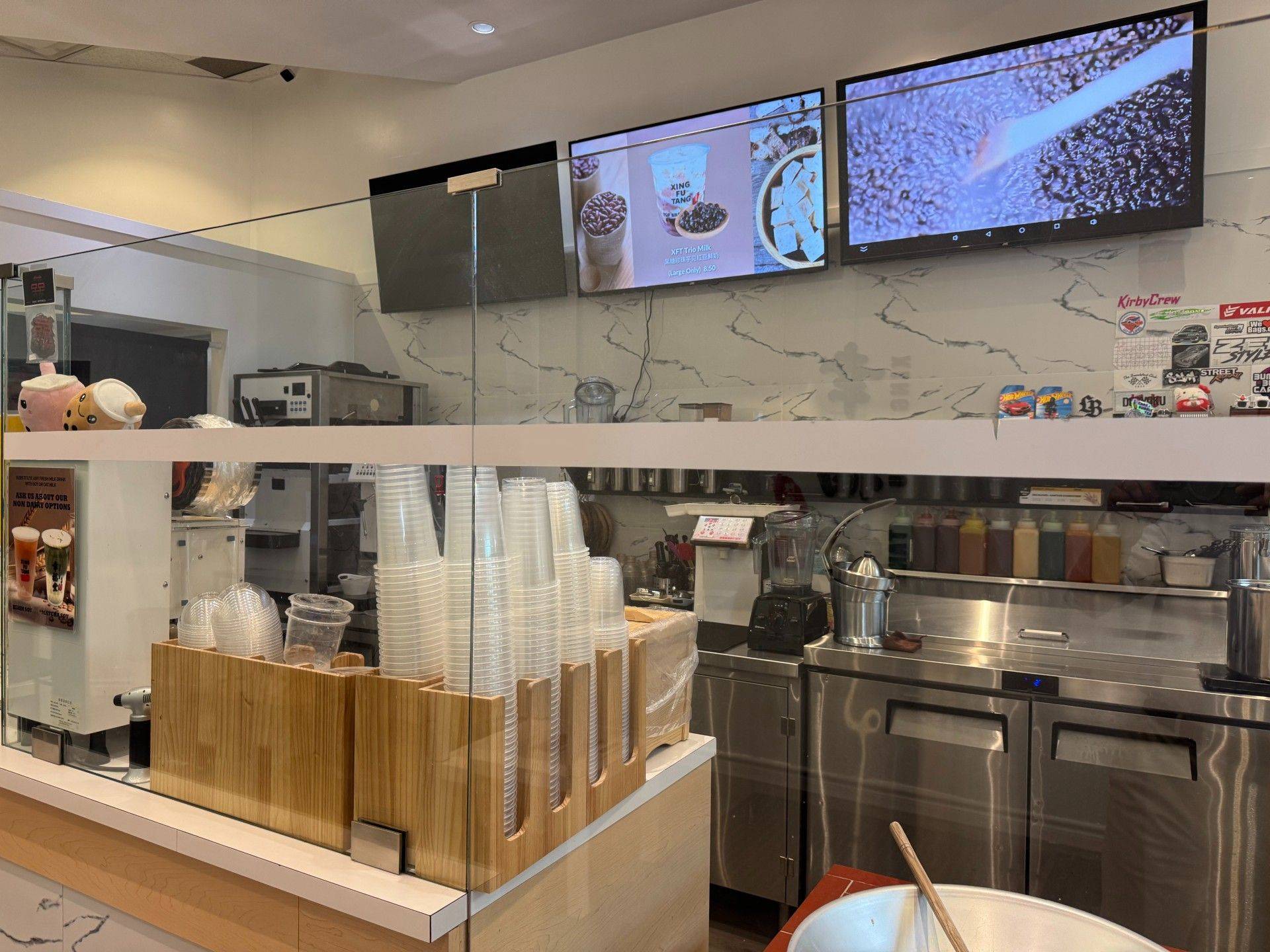 Mississauga, ON L5C 4P3,1177 Central Pkwy W #22C