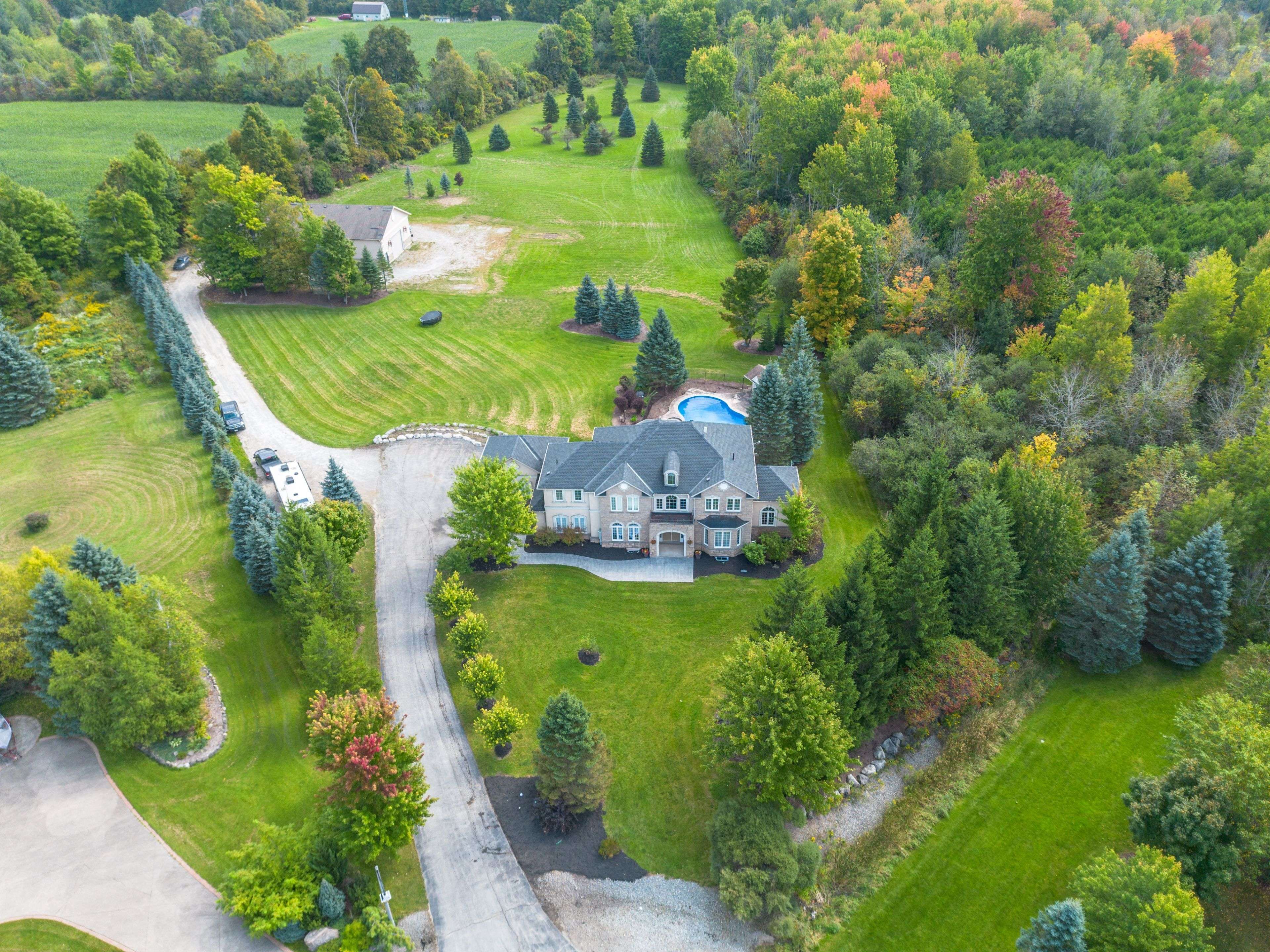 Milton, ON L0P 1B0,11170 Menzies CT