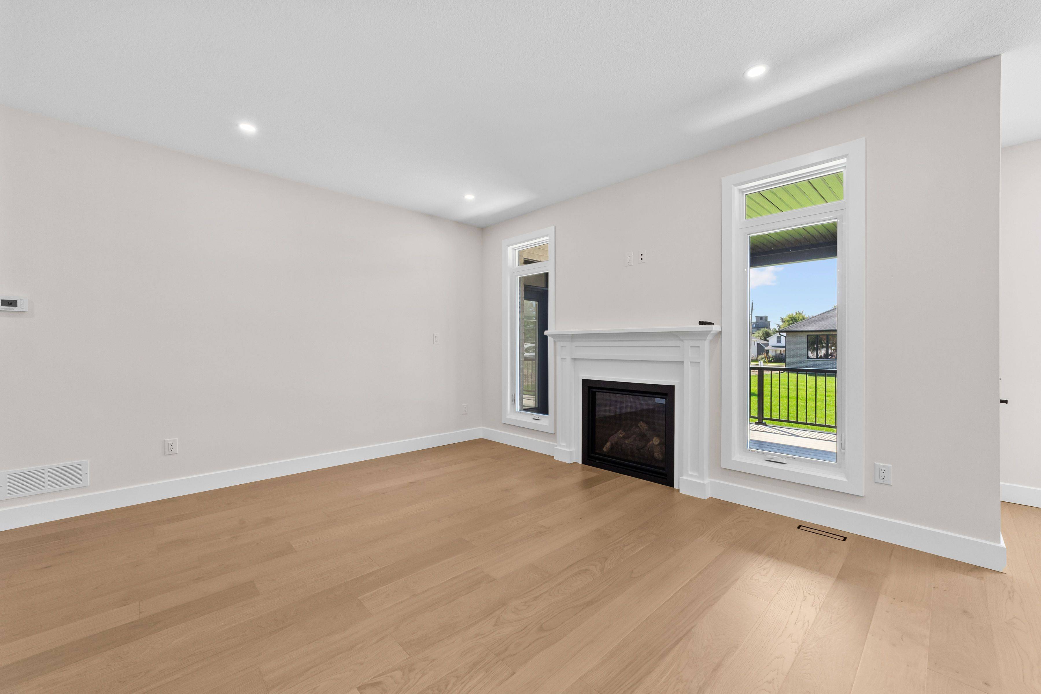 Warwick, ON N0M 2S0,408 Erie ST