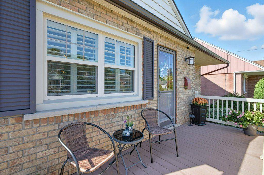 Hamilton, ON L8V 4B9,478 East 37th ST