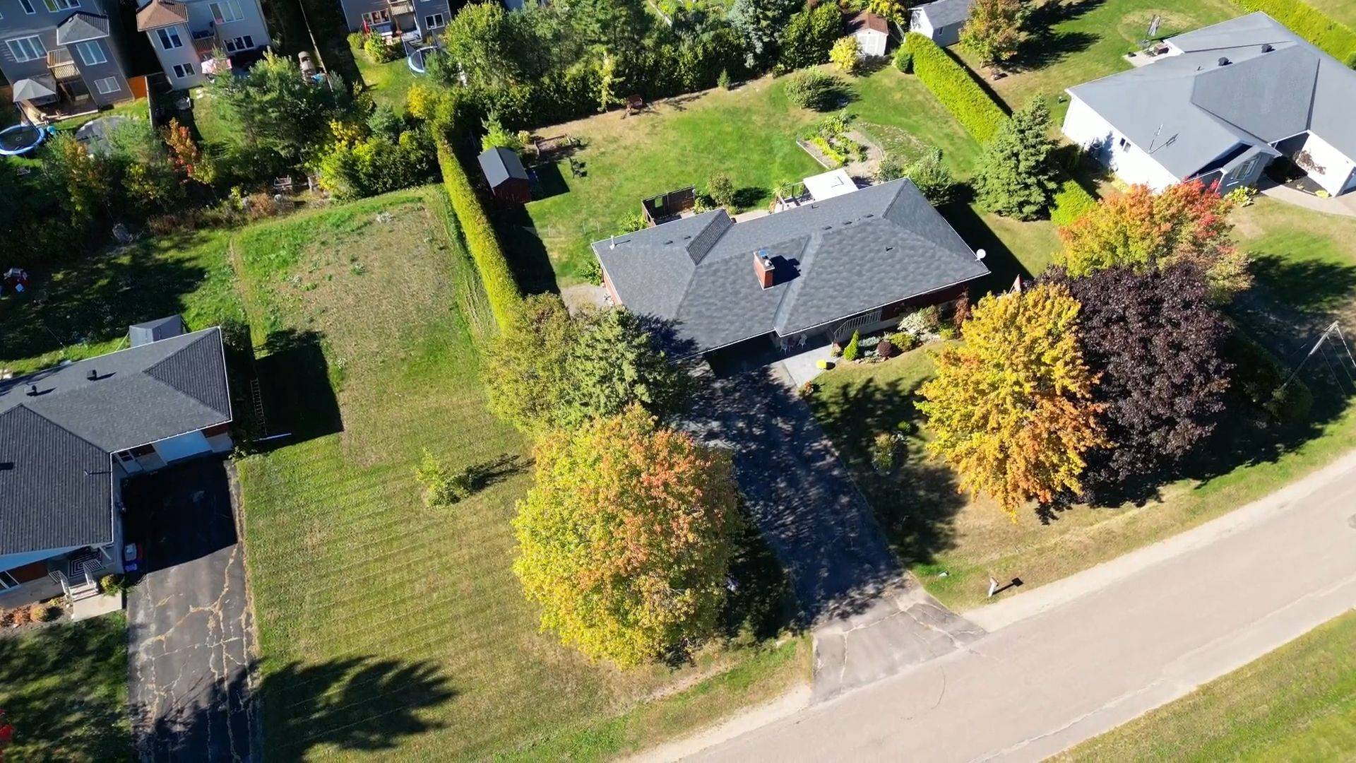 Mcnab/braeside, ON K7S 3G9,32 Wabalac DR