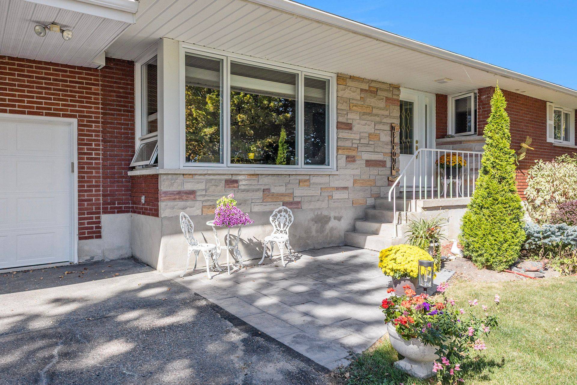 Mcnab/braeside, ON K7S 3G9,32 Wabalac DR