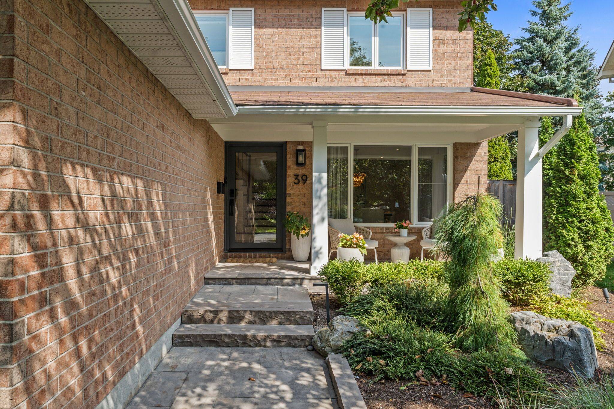 Kanata, ON K2M 2L2,39 Wheatland AVE