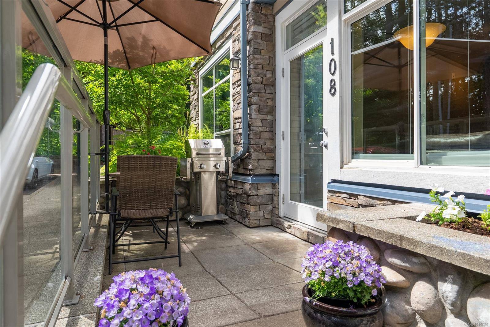 Langford, BC V9B 2R9,608 Fairway Ave #108