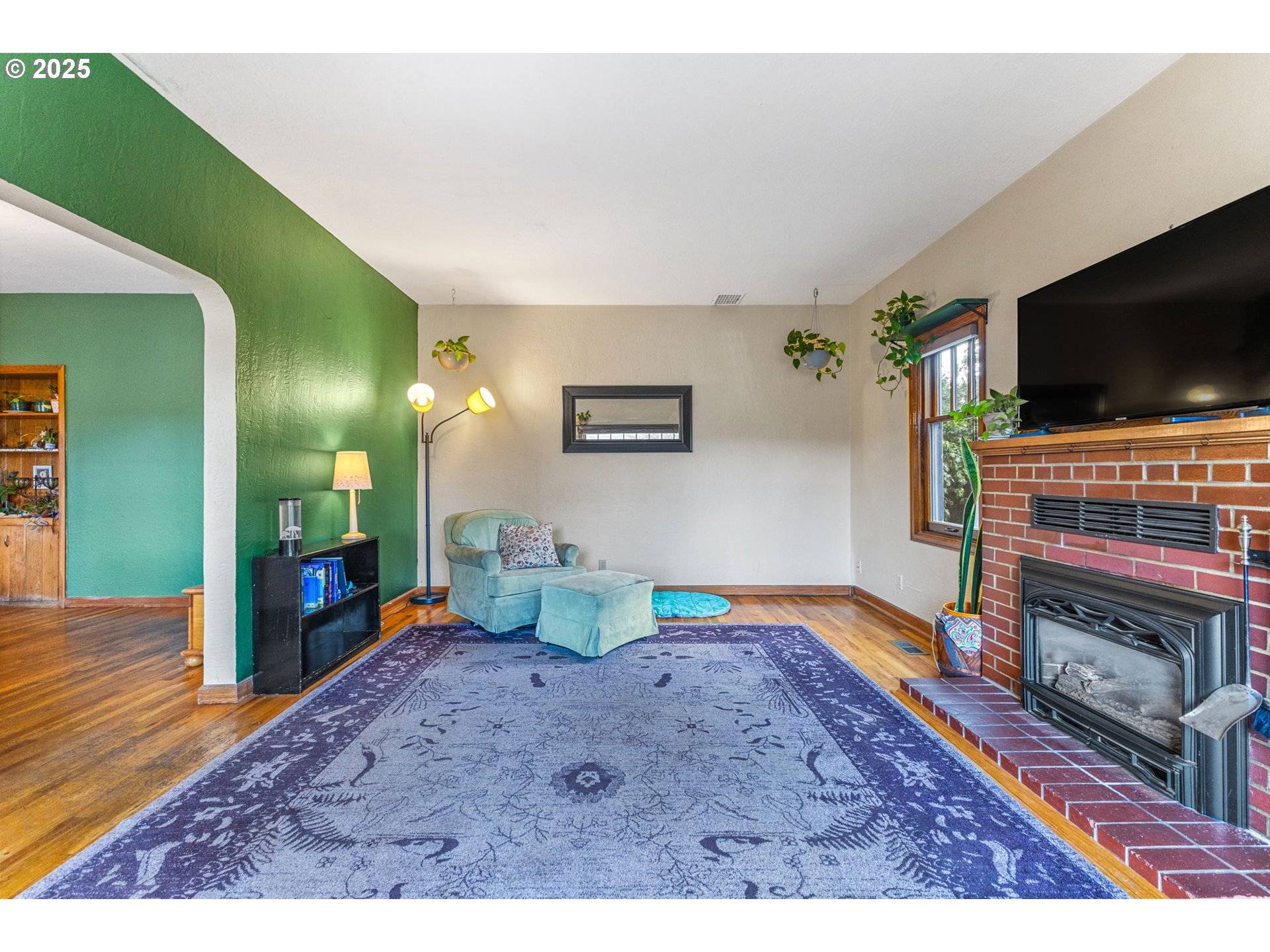 Dallas, OR 97338,633 SE ASH ST