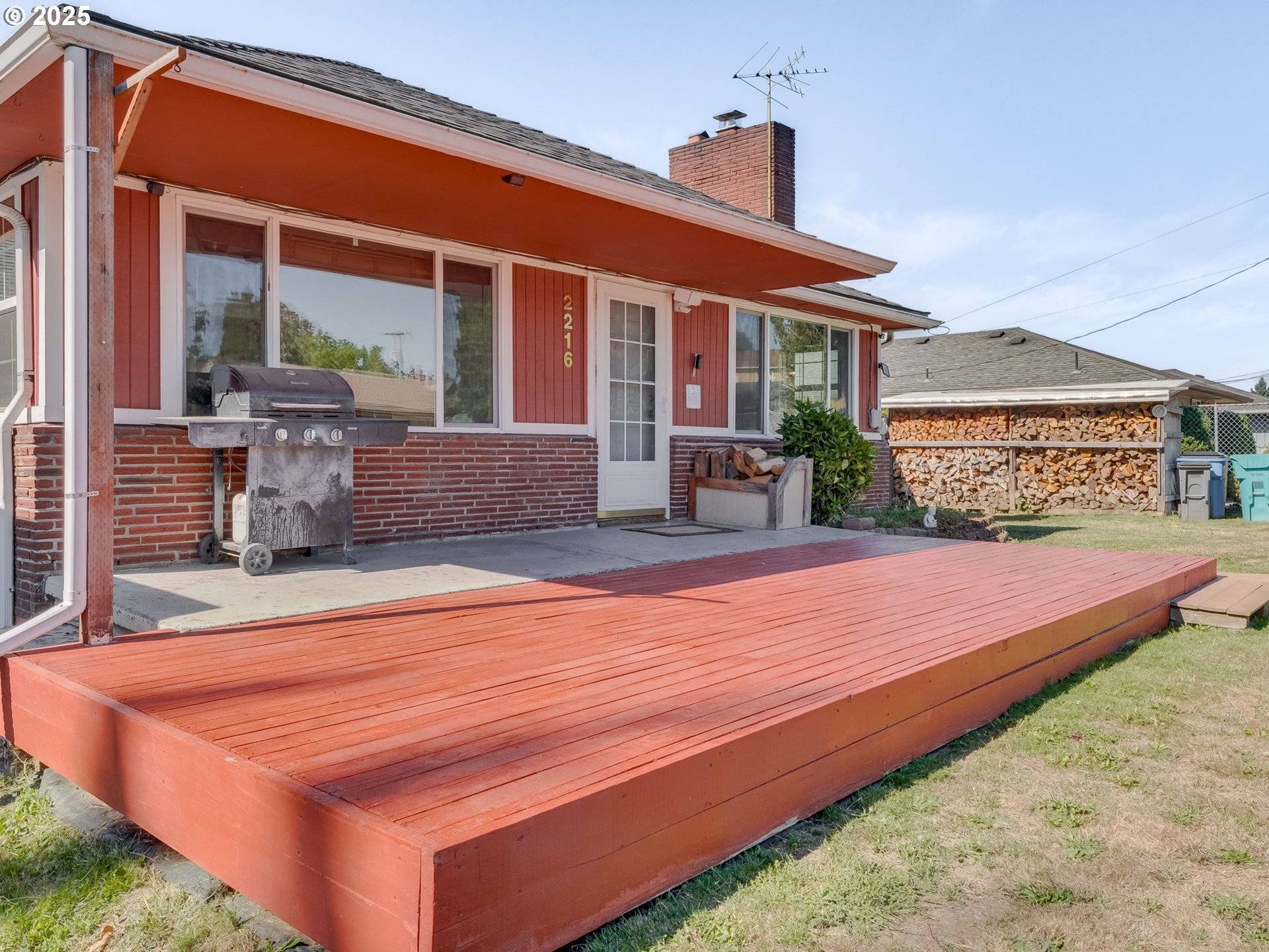 Vancouver, WA 98660,2216 THOMPSON AVE