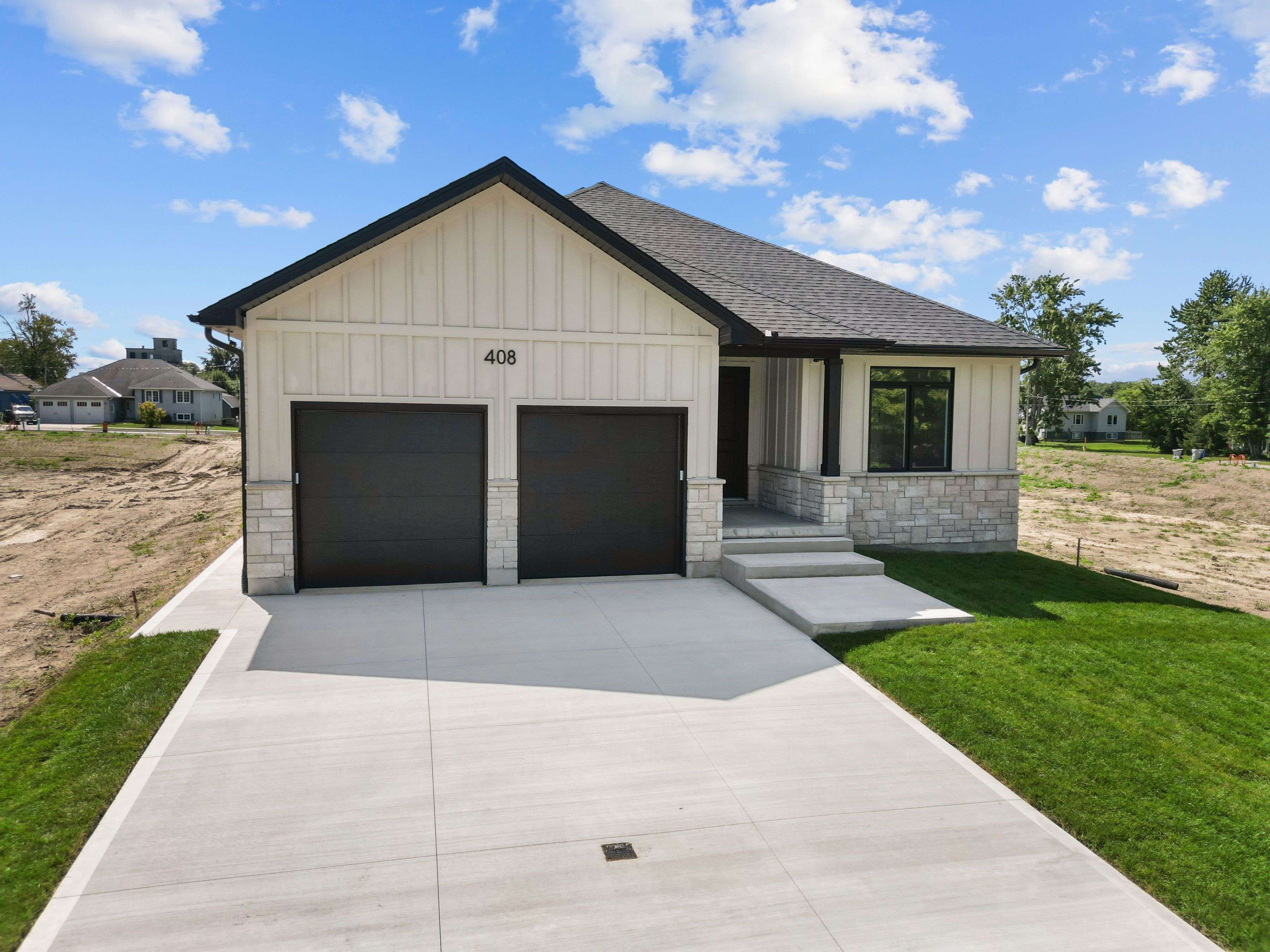 Warwick, ON N0M 2S0,420 Erie ST