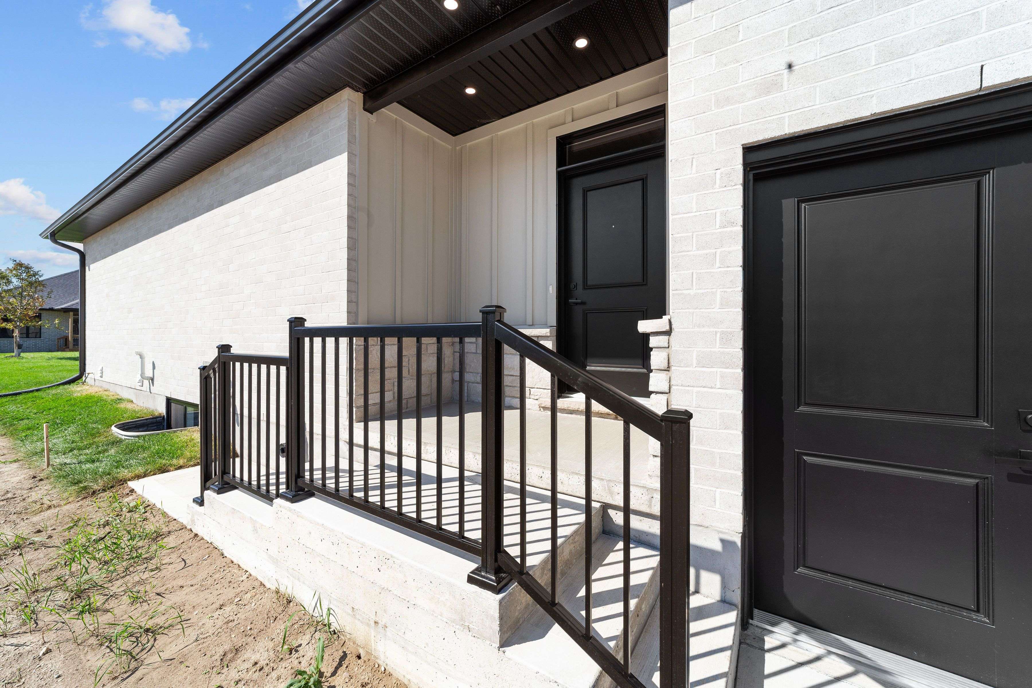 Warwick, ON N0M 2S0,420 Erie ST