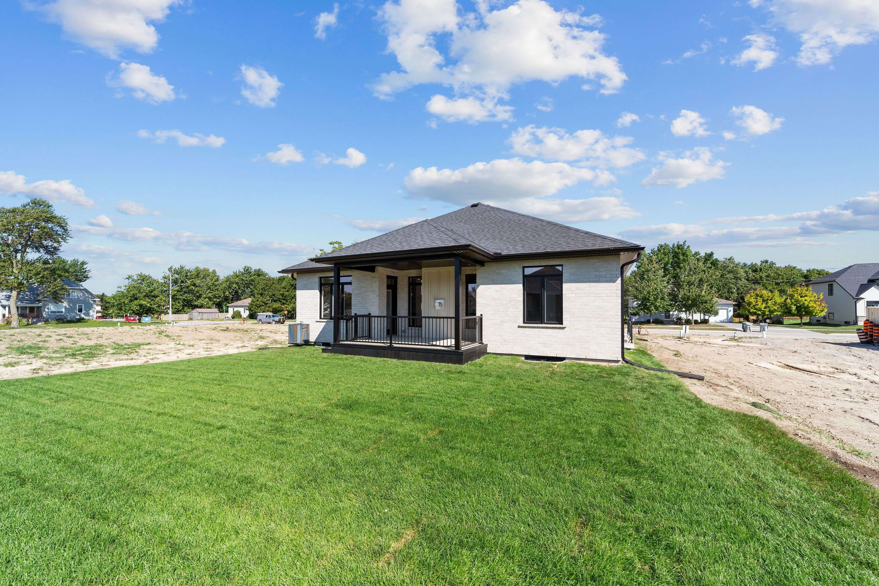 Warwick, ON N0M 2S0,420 Erie ST