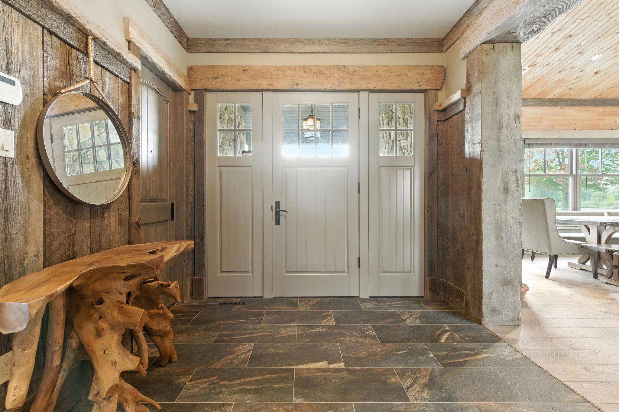 Hamilton, ON L8B 1A3,437 6th Concession RD E