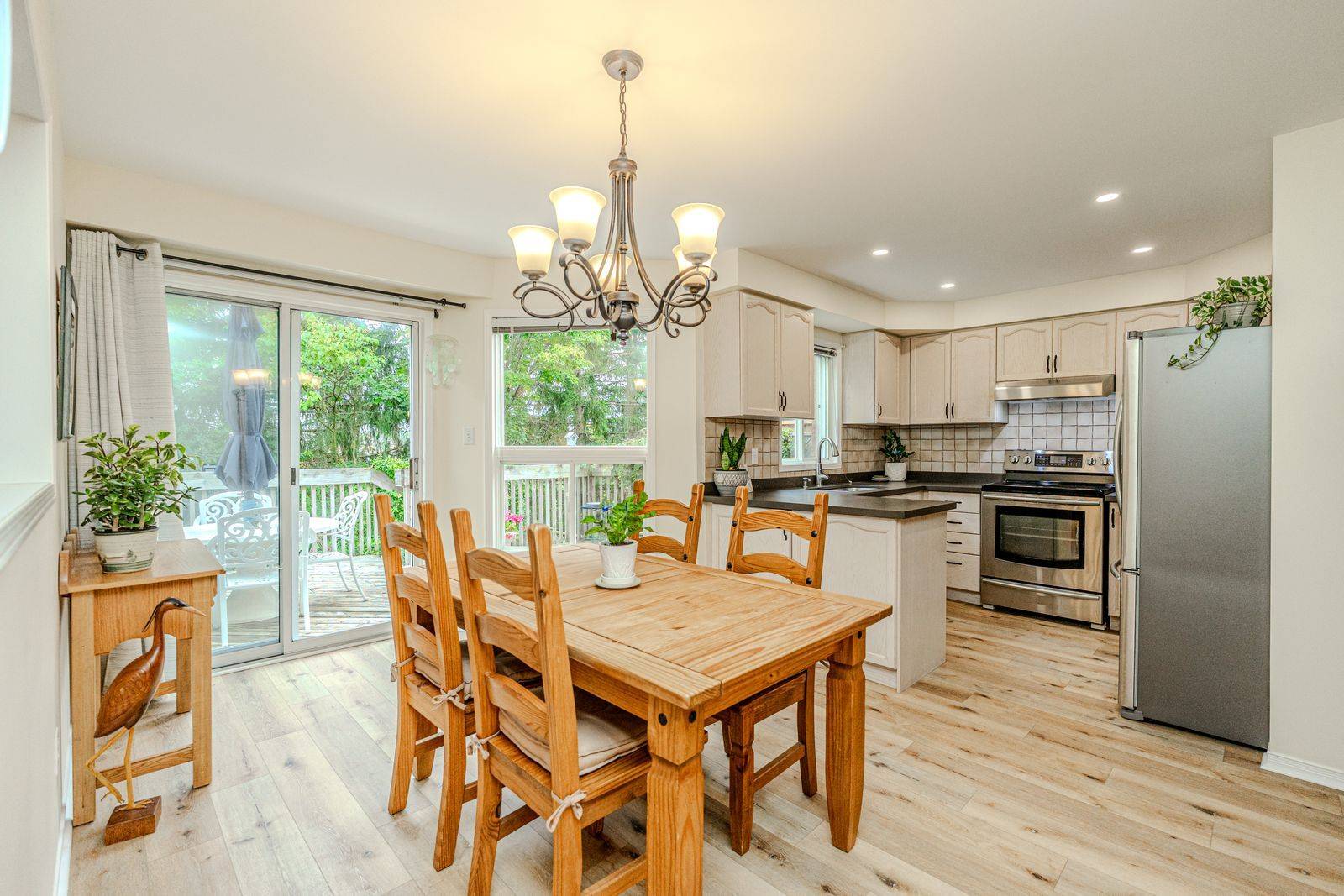 Barrie, ON L4N 7T7,47 Finlay RD