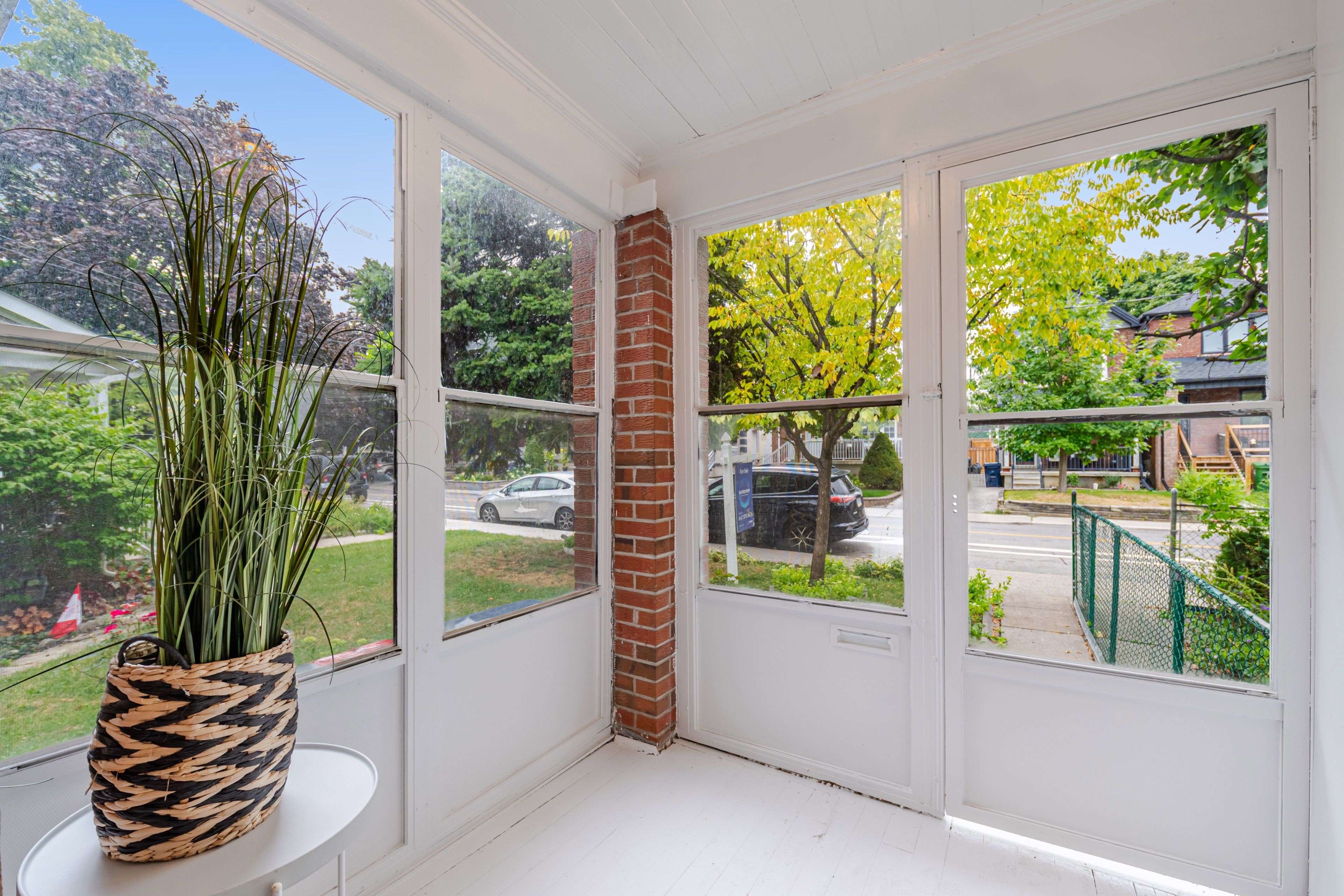 Toronto W03, ON M6N 3K4,214 Silverthorn AVE