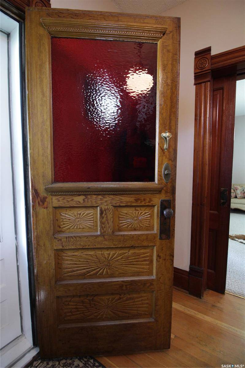 Moosomin, SK S0G 3N0,807 Gordon STREET